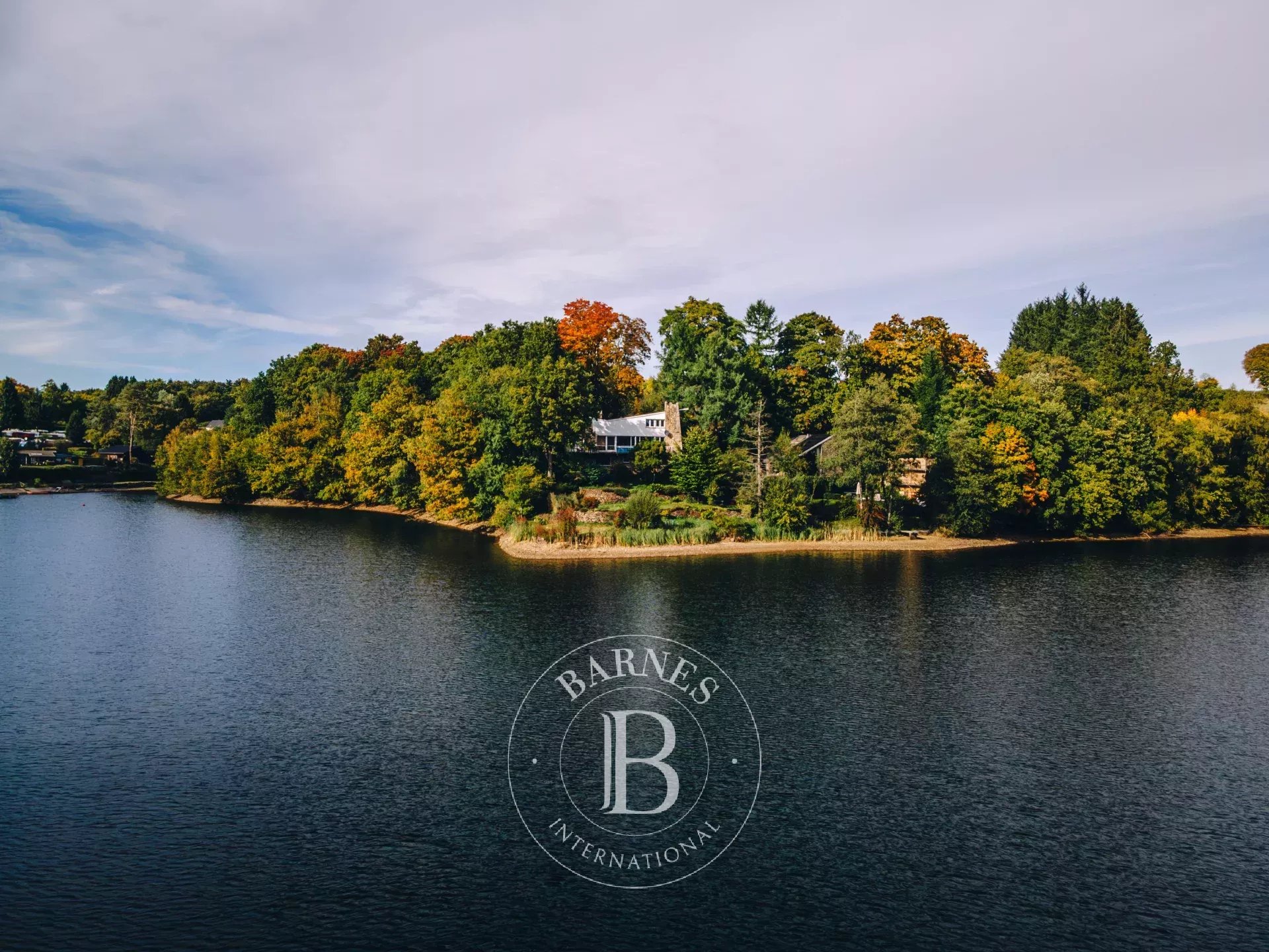 Jolie maison de caractère avec vue unique sur le lac de Robertville