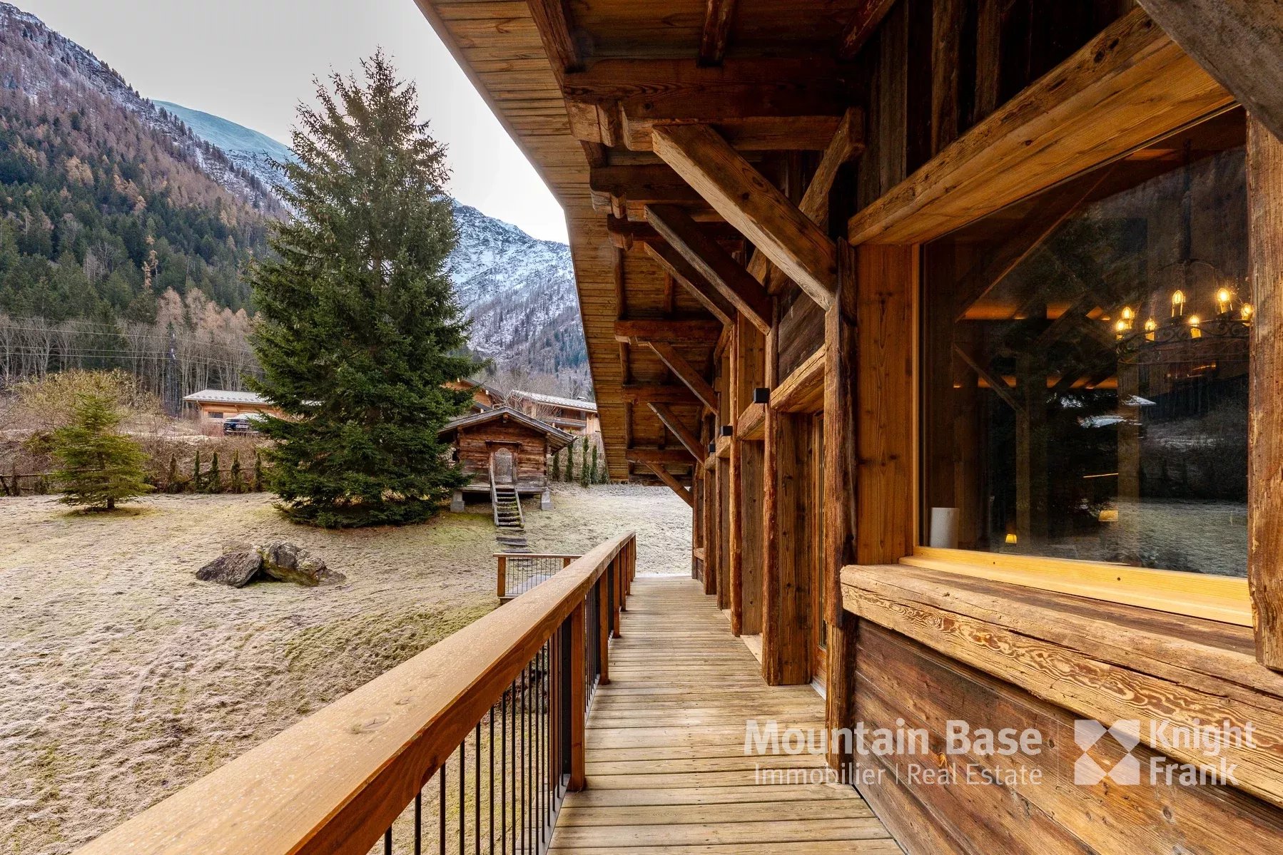 Photo of Newly renovated 4-bedroom chalet located next to the woods in the Bois Rond area of Taconnaz.