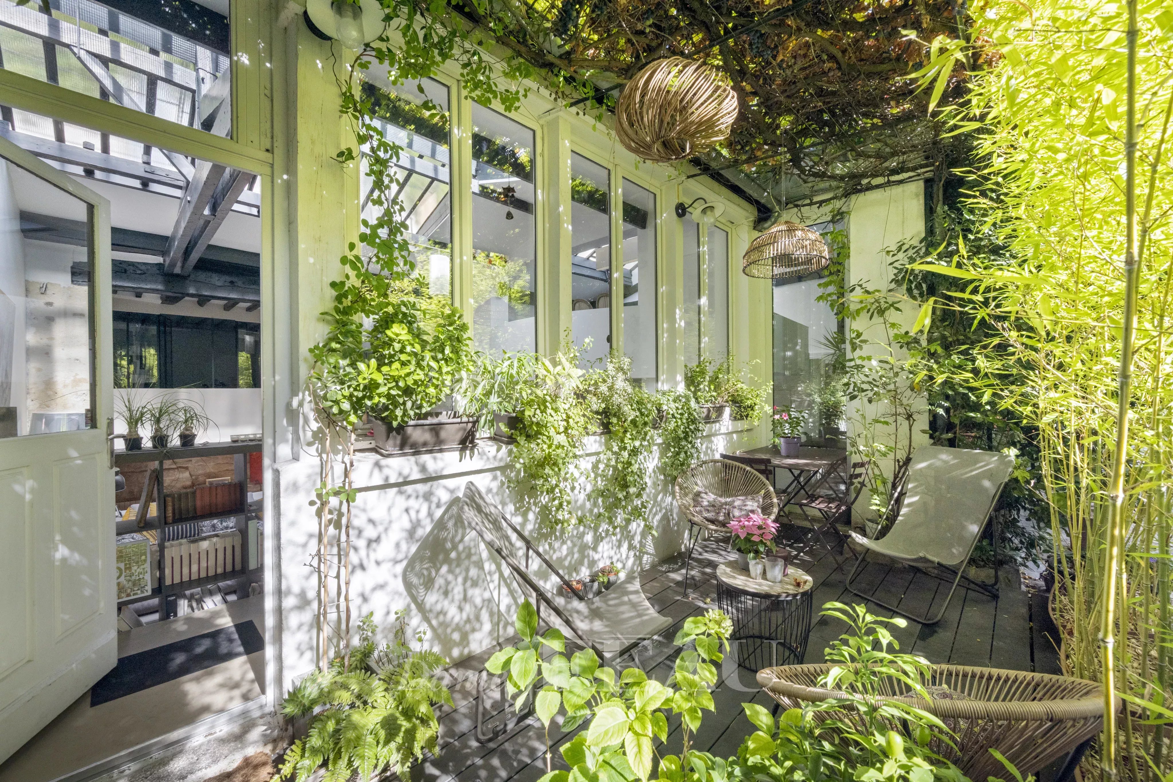 Sale Apartment Paris 11th