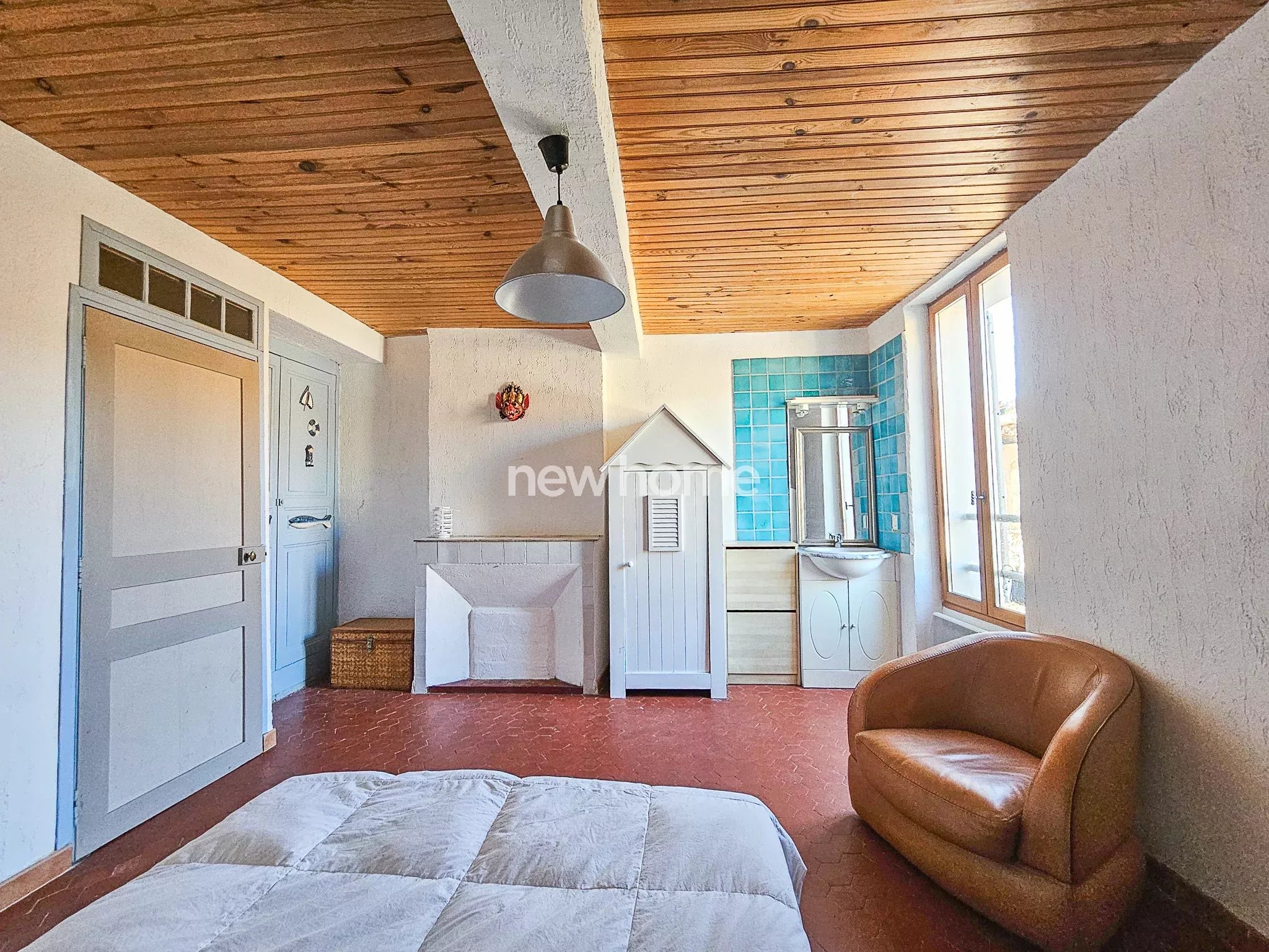 Charmante maison de village aux beaux volumes  Ampus