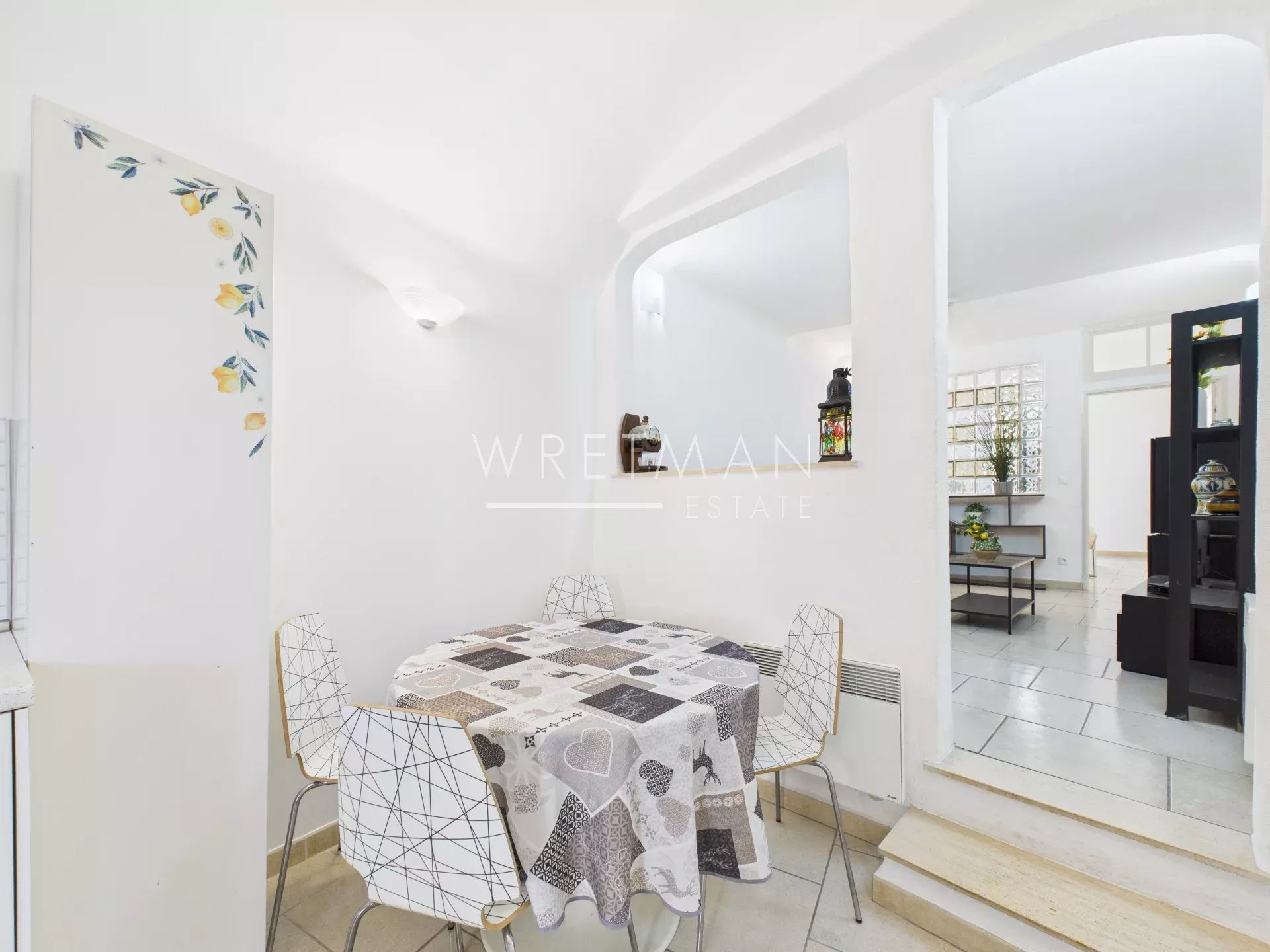 Appartement 2 pièces en étage - Menton Vieille Ville