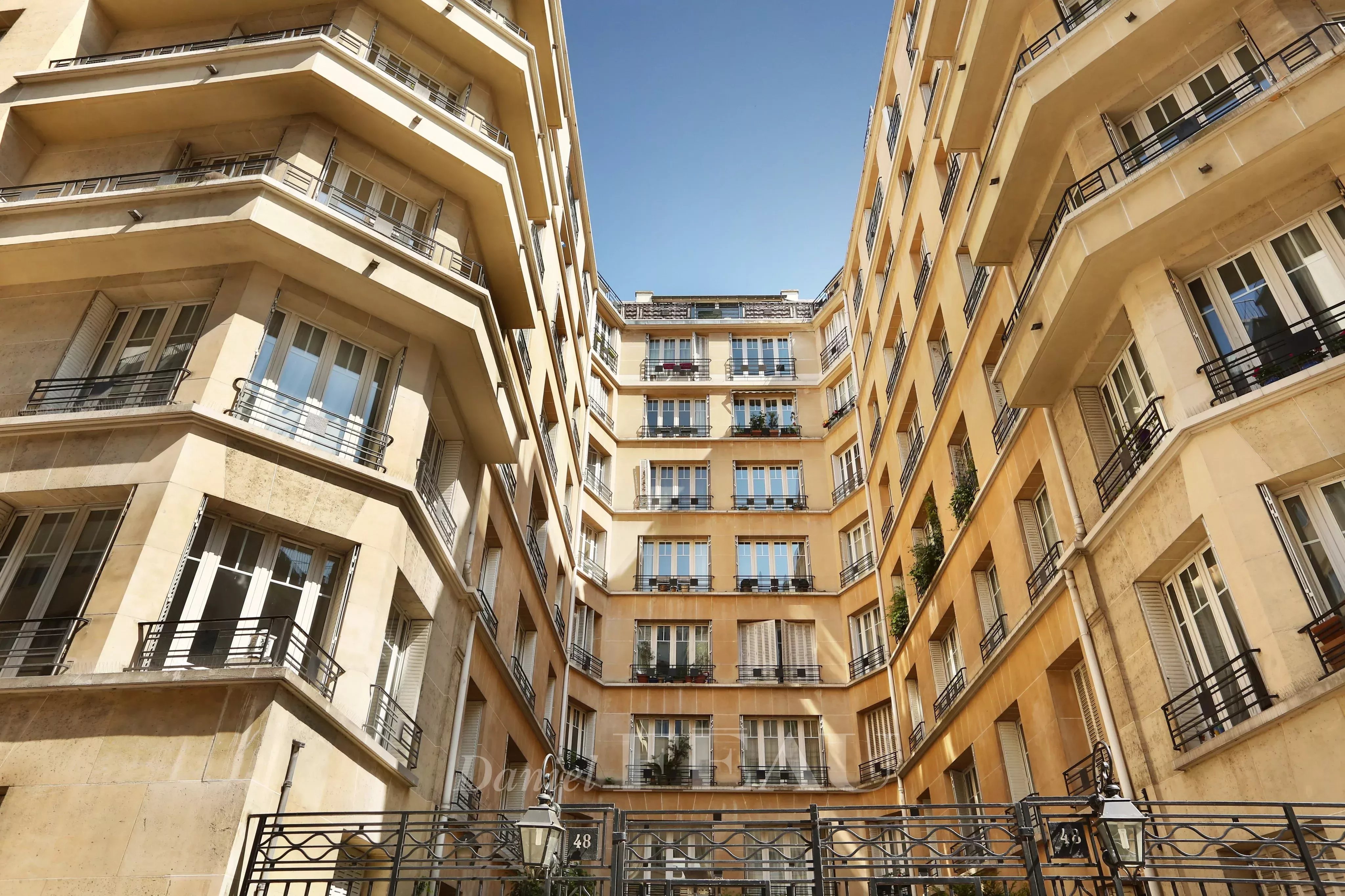 Rental Studio Paris 16th