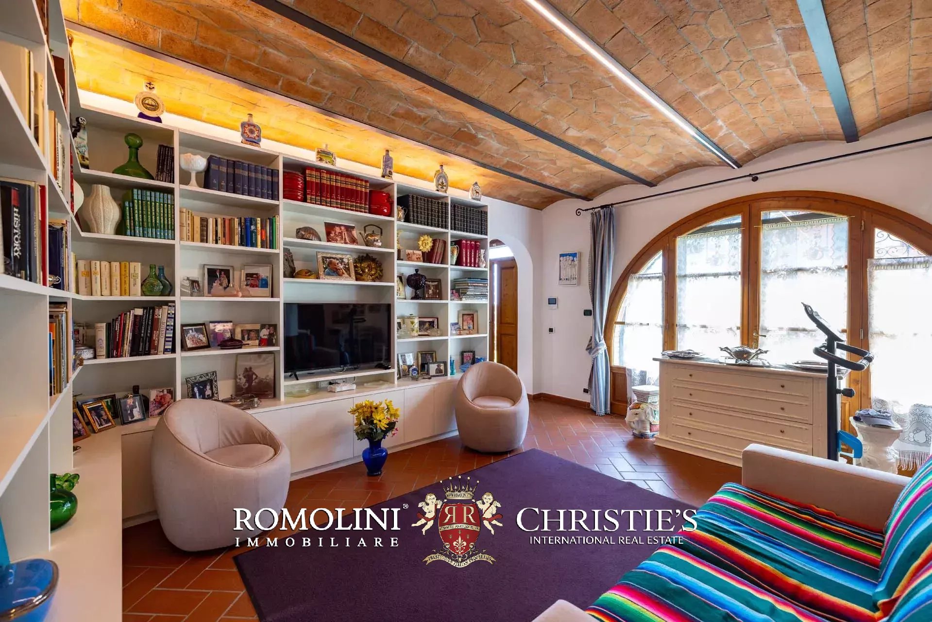 19 Bedroom Villa/Townhouse's Image 79