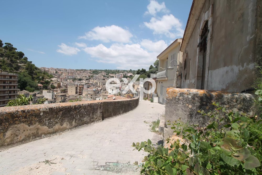 CASA INDIPENDENTE CON VISTA PANORAMICA