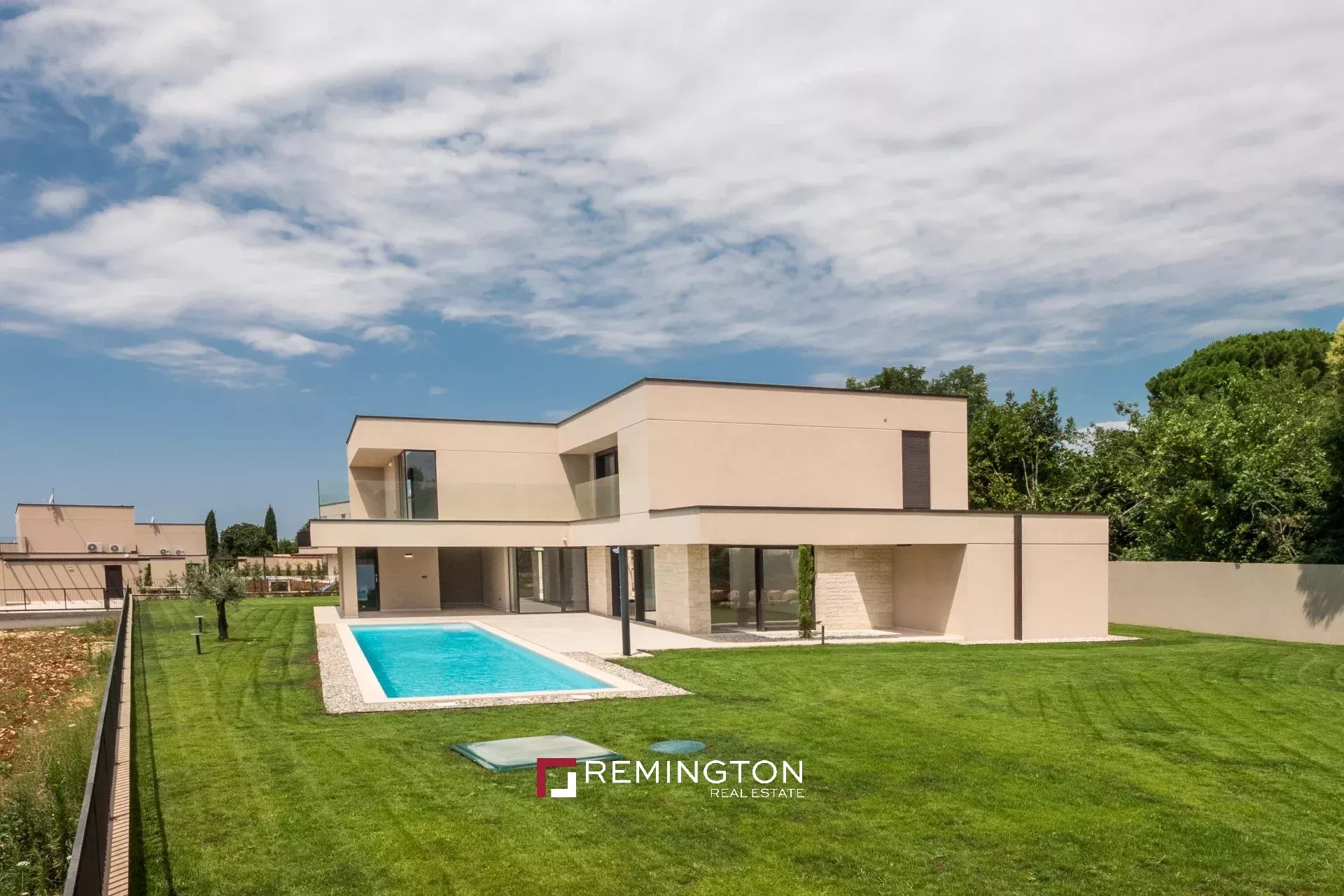 4 Bedroom Villa/Townhouse's Image 19