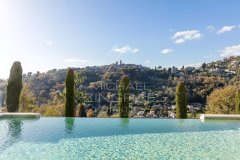 Luxury Villa in Saint-Paul de Vence with Panoramic Village Views — photo 5 of 7