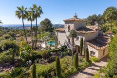 Exceptional Five-Level Luxury Villa with Panoramic Sea Views — photo 2 of 7