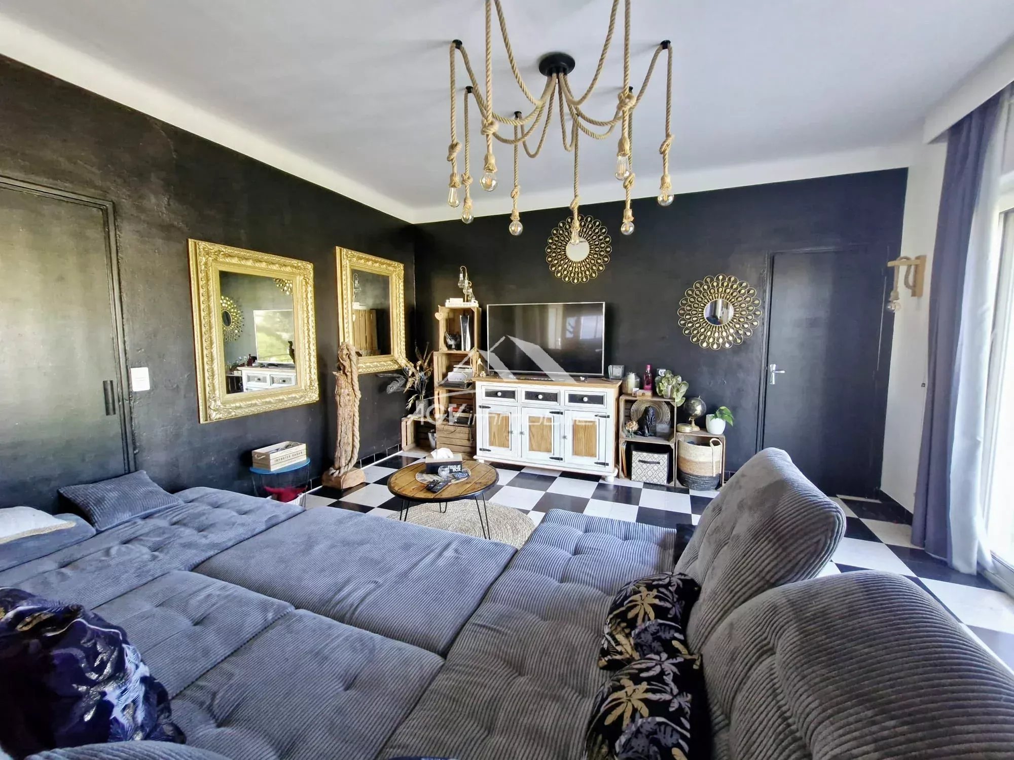A Salindres, maison environ 159 m² sur 771 m² de terrain