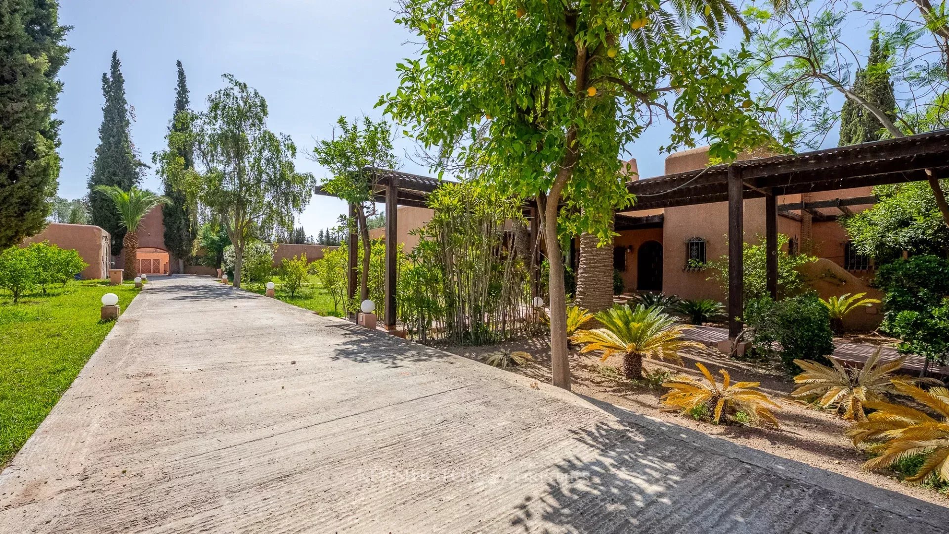 4 Bedroom Villa/Townhouse's Image 7