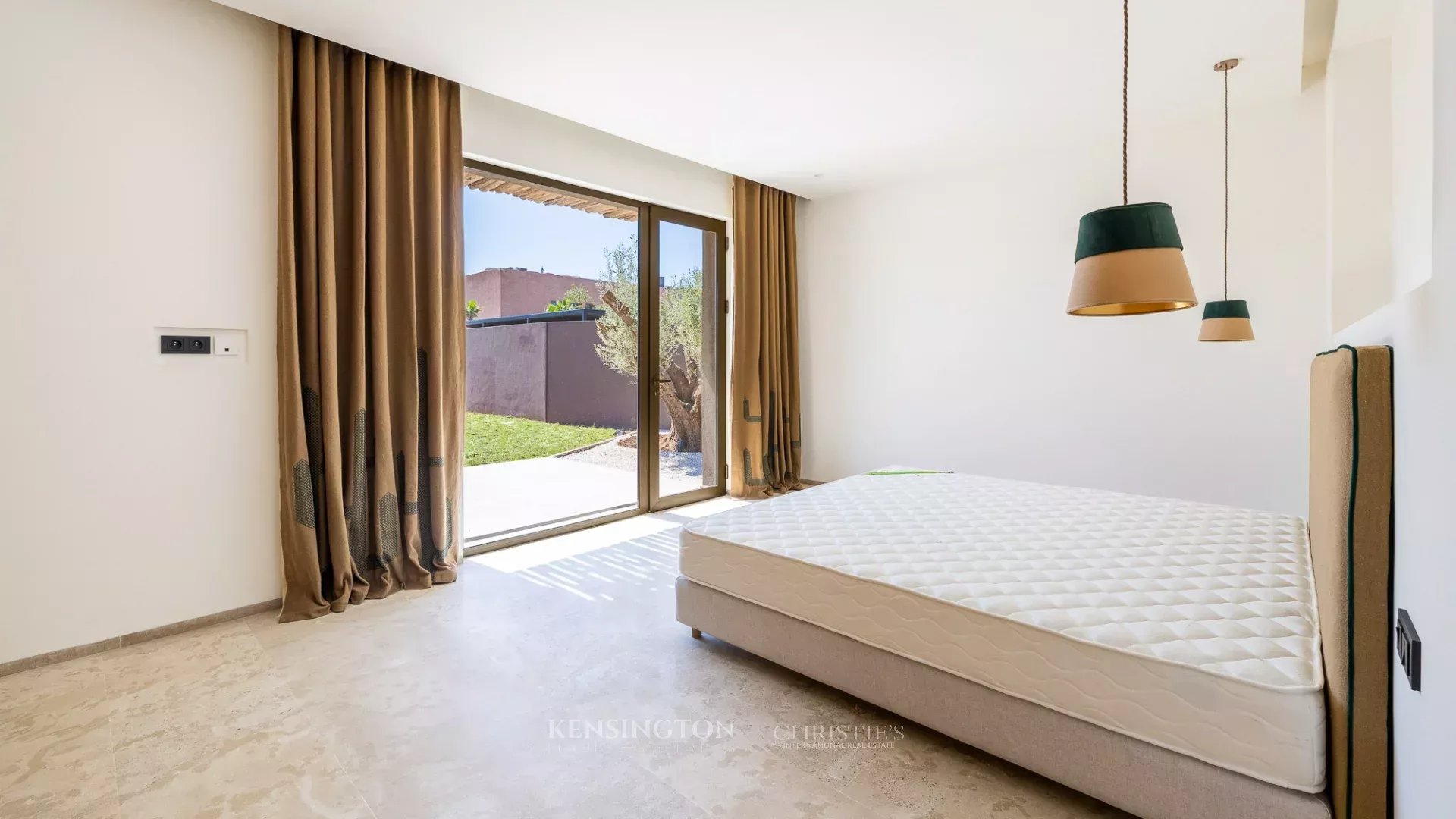 4 Bedroom Villa/Townhouse's Image 36