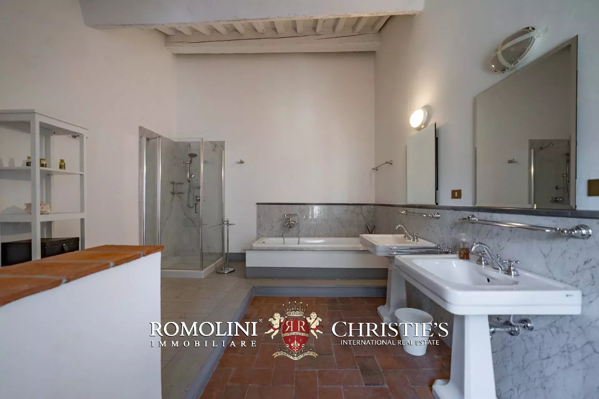 15 Bedroom Villa/Townhouse's Image 71