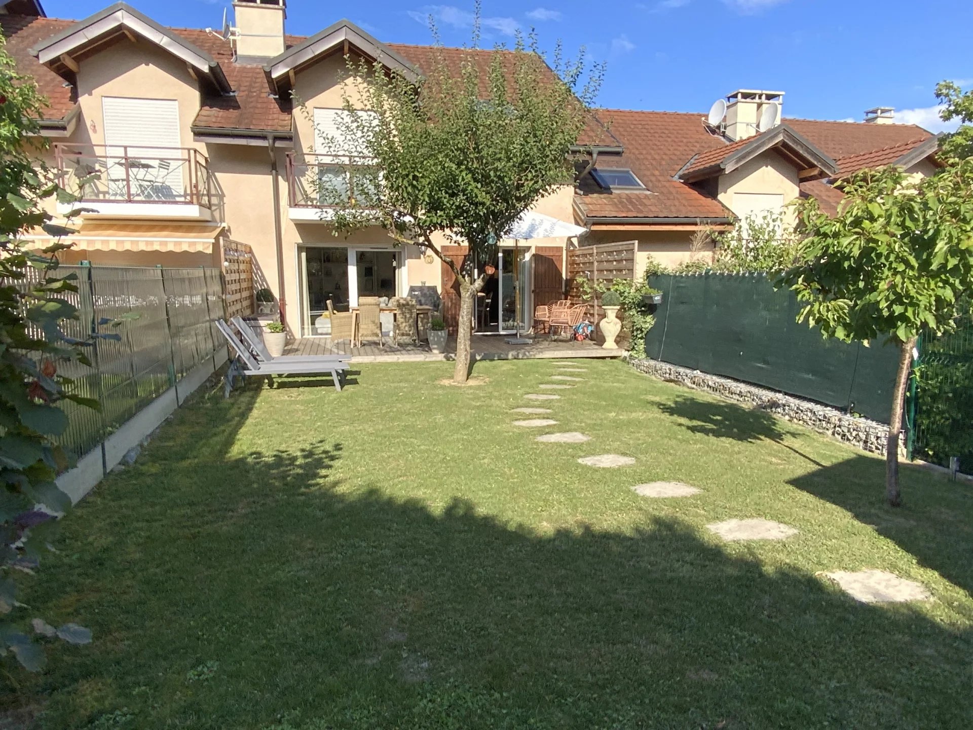 Maison familiale à Neydens, proche frontière genevoise et autoroute