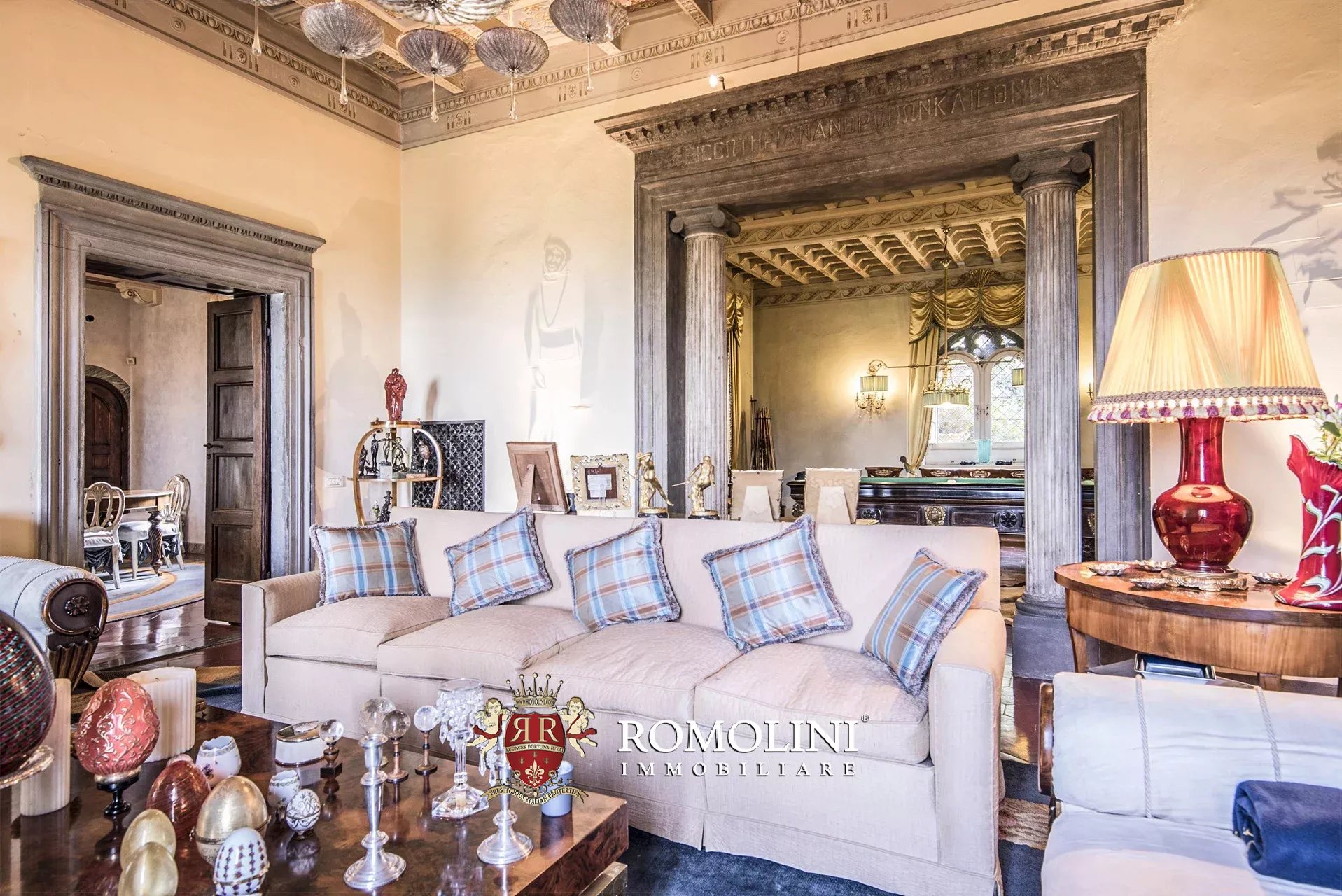 8 Bedroom Villa/Townhouse's Image 25