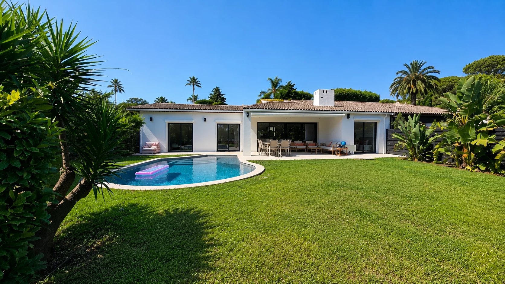 Location saisonnière Villa Villeneuve-Loubet