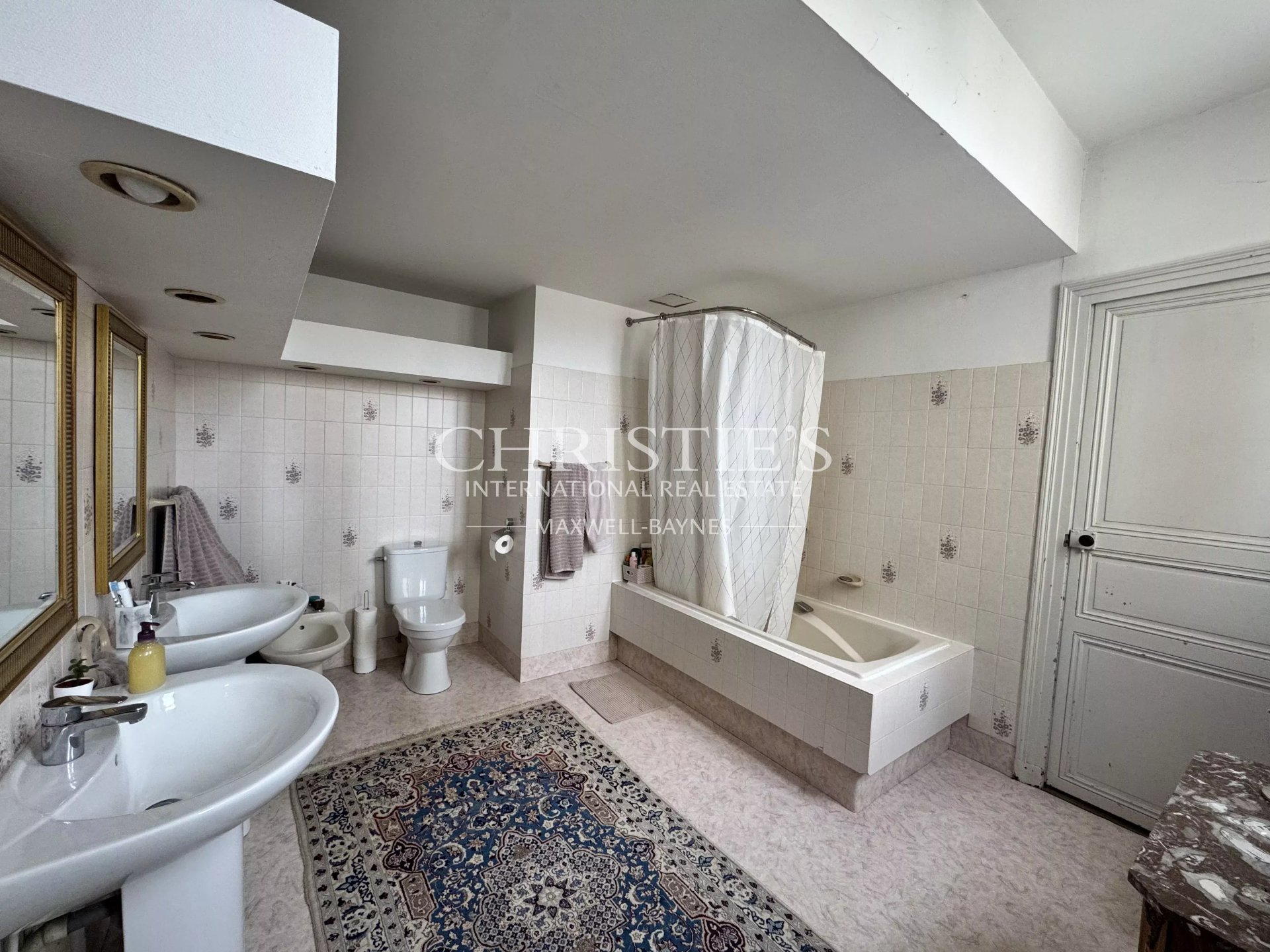 4 Bedroom Villa/Townhouse's Image 21
