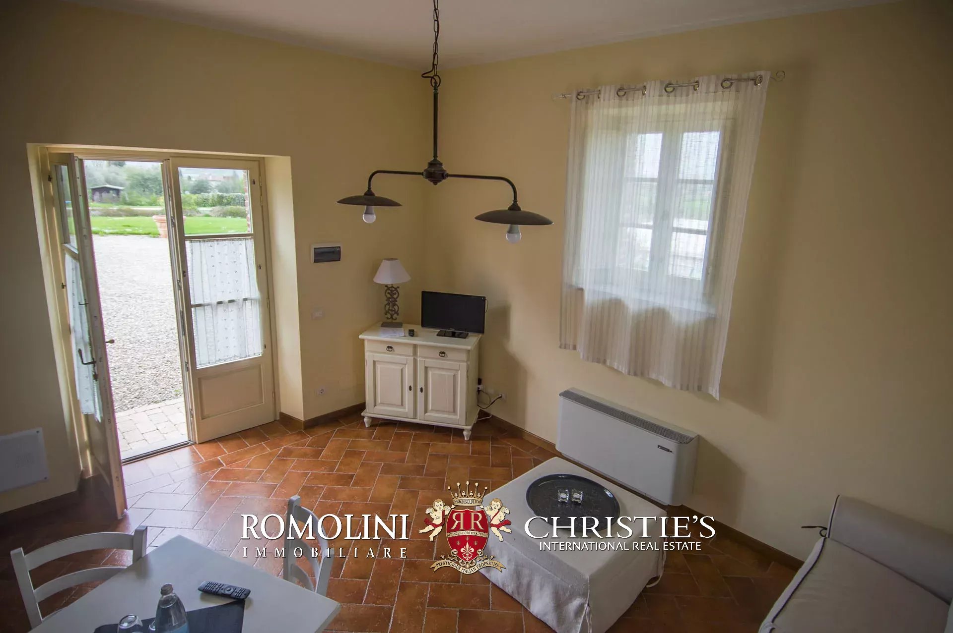 9 Bedroom Villa/Townhouse's Image 15