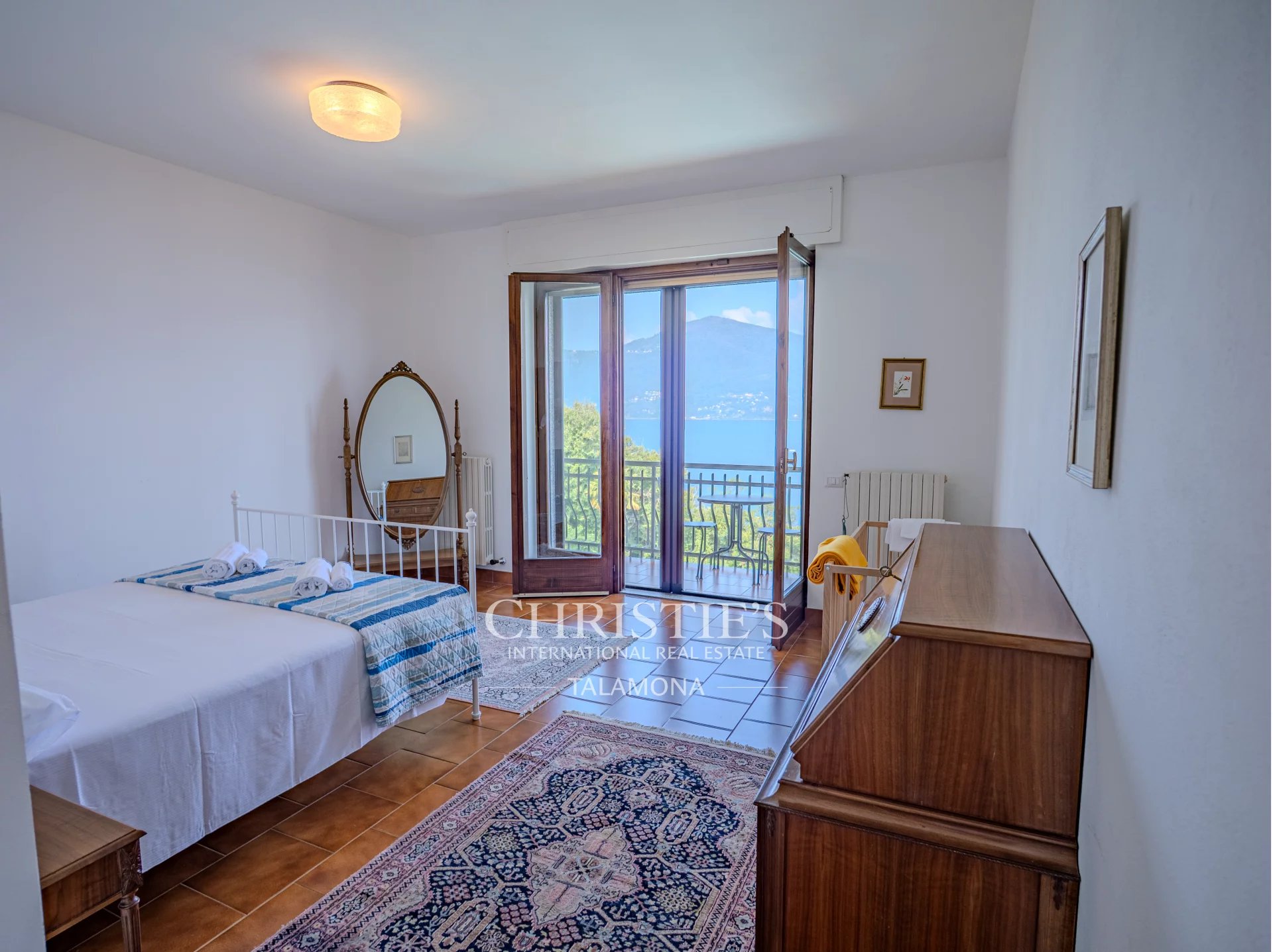 3 Bedroom Villa/Townhouse's Image 21