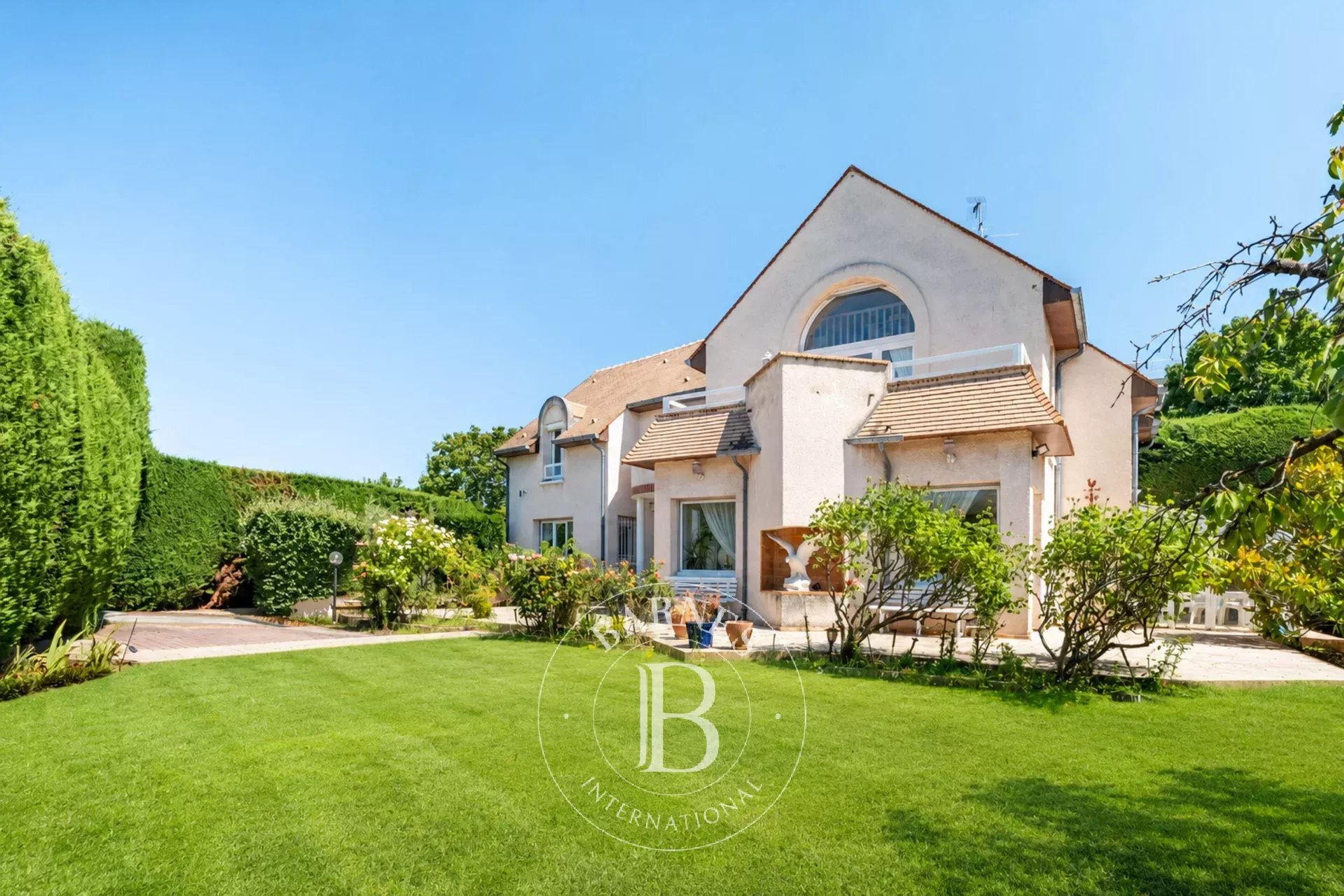 Maison Croissy-sur-Seine  -  ref 87177877 (picture 1)