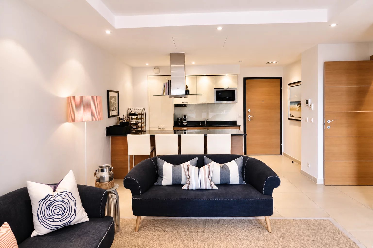  Image of Apartment - 2 Bedrooms for Sale in Alpes-Maritimes-Théoule-sur-Mer-France, Image 11