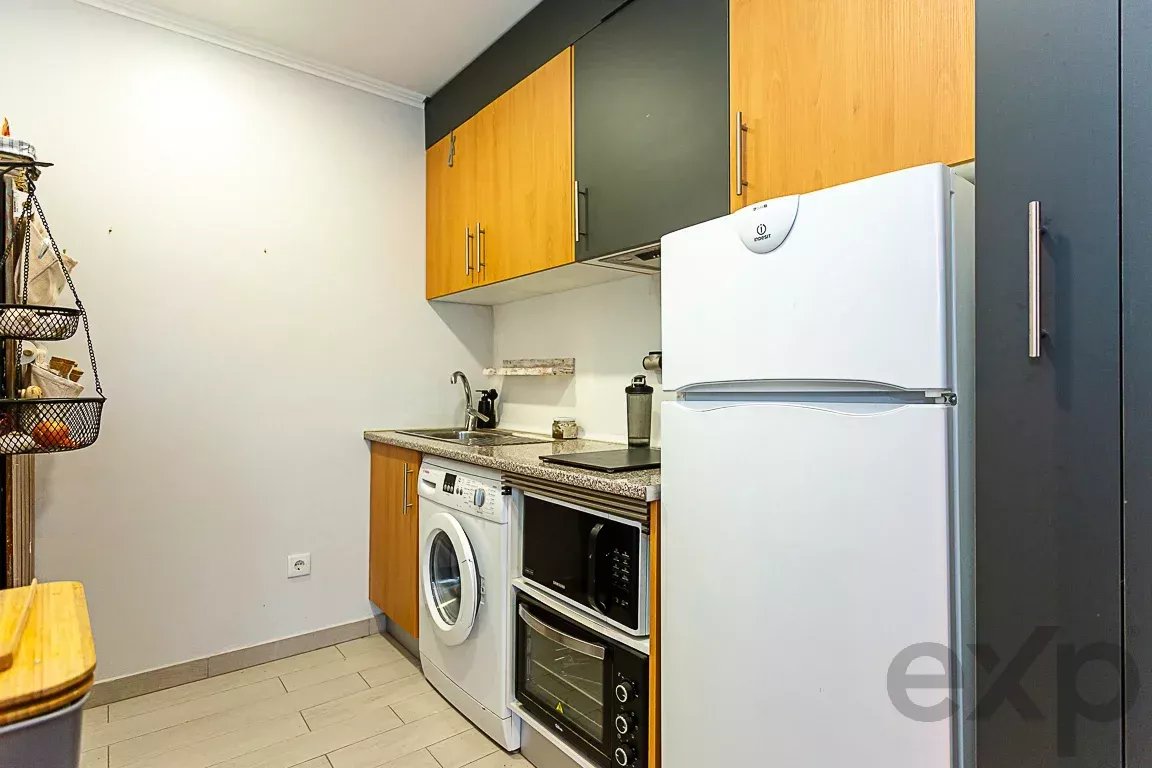 Three-bedroom house with potential for rental income – Gambelas, Montenegro 86834316 image 11