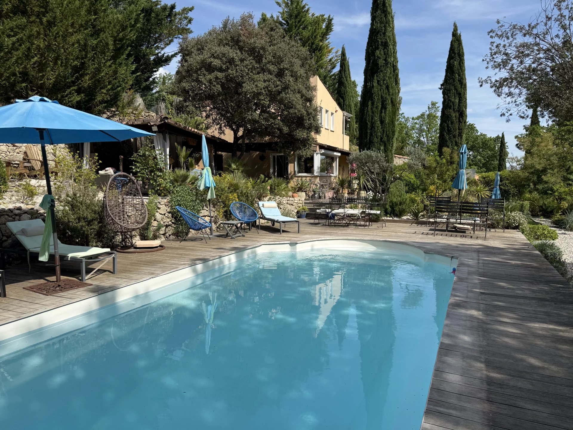 Agence immobilière de Ellington International