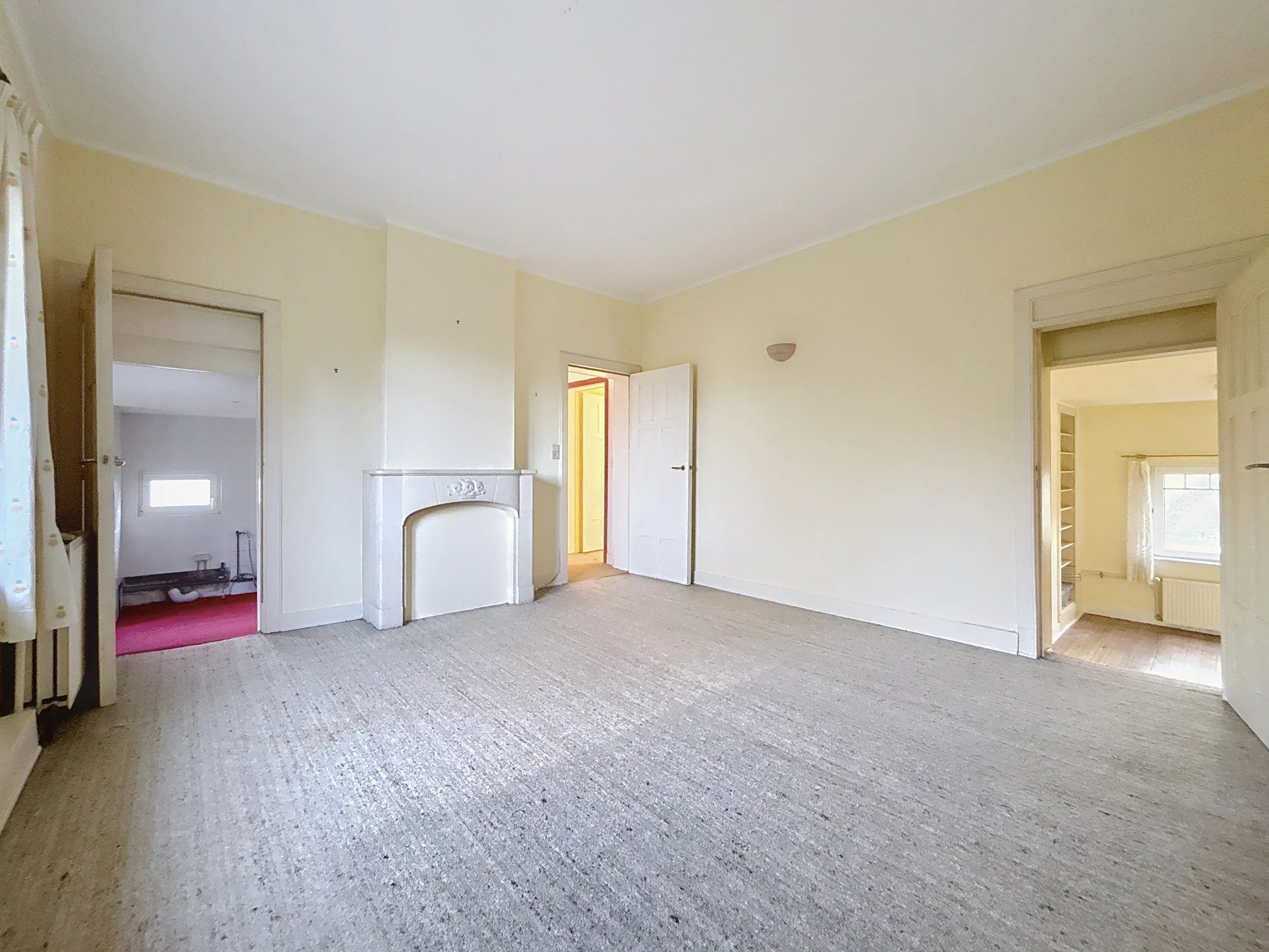 Uccle - Charming house to renovate with garden