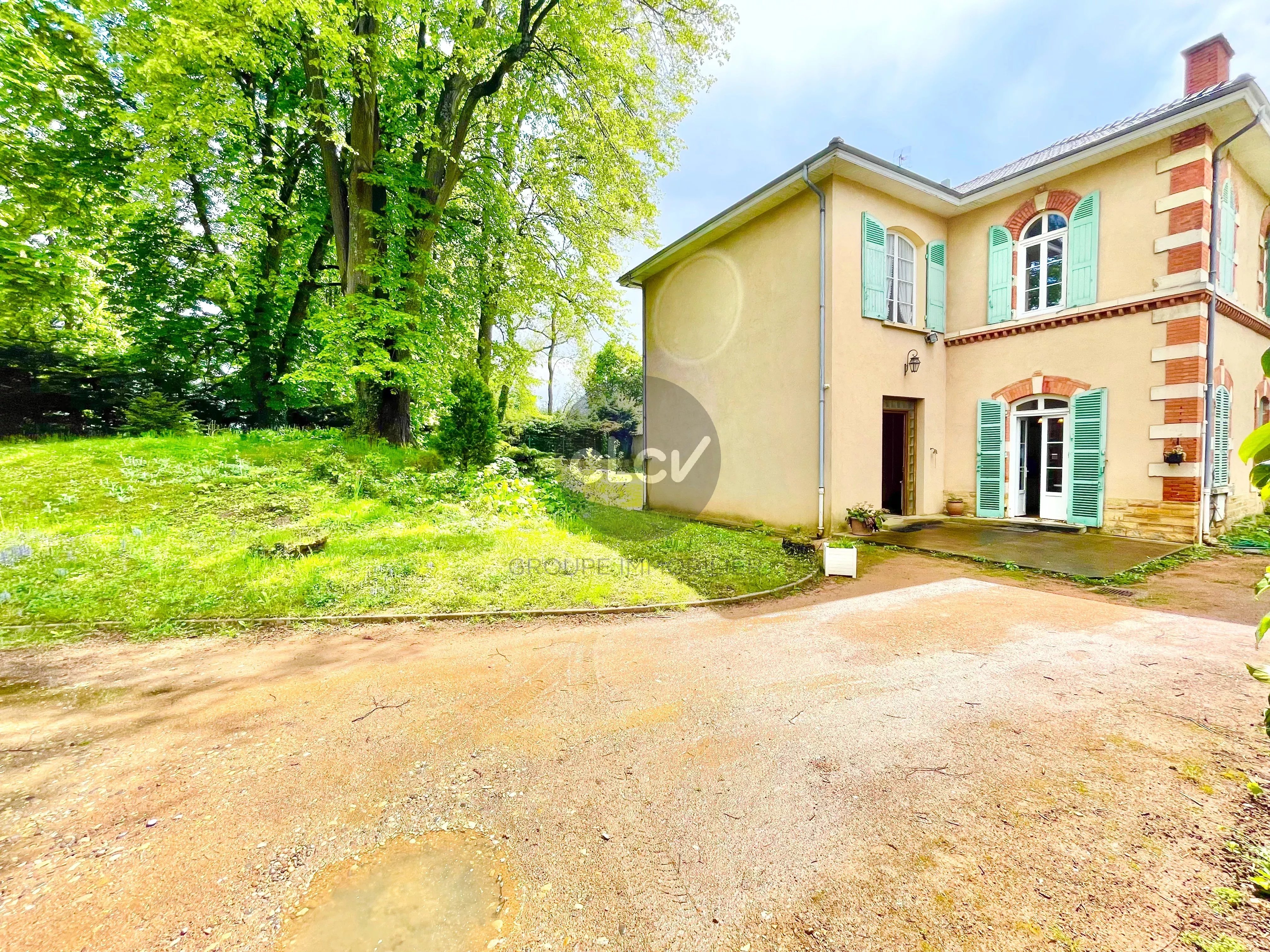 Maison 6 pièces 148 m² Centre ville 69130 ECULLY