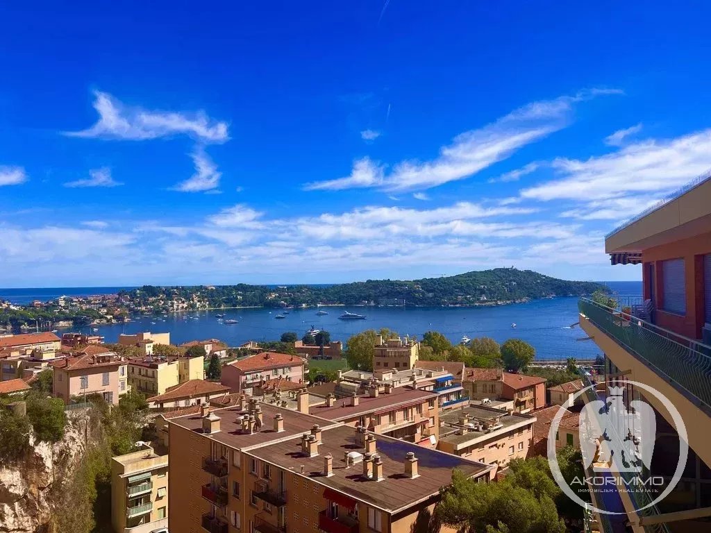 Côte d'Azur(06)-Villefranche-sur-Mer - Top floor Apartment -2 be