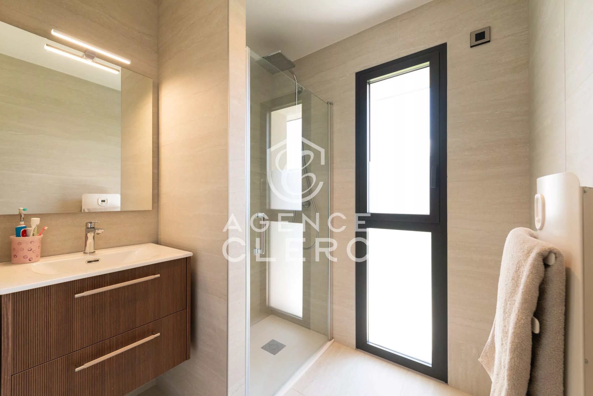 5 Bedroom Villa/Townhouse's Image 17