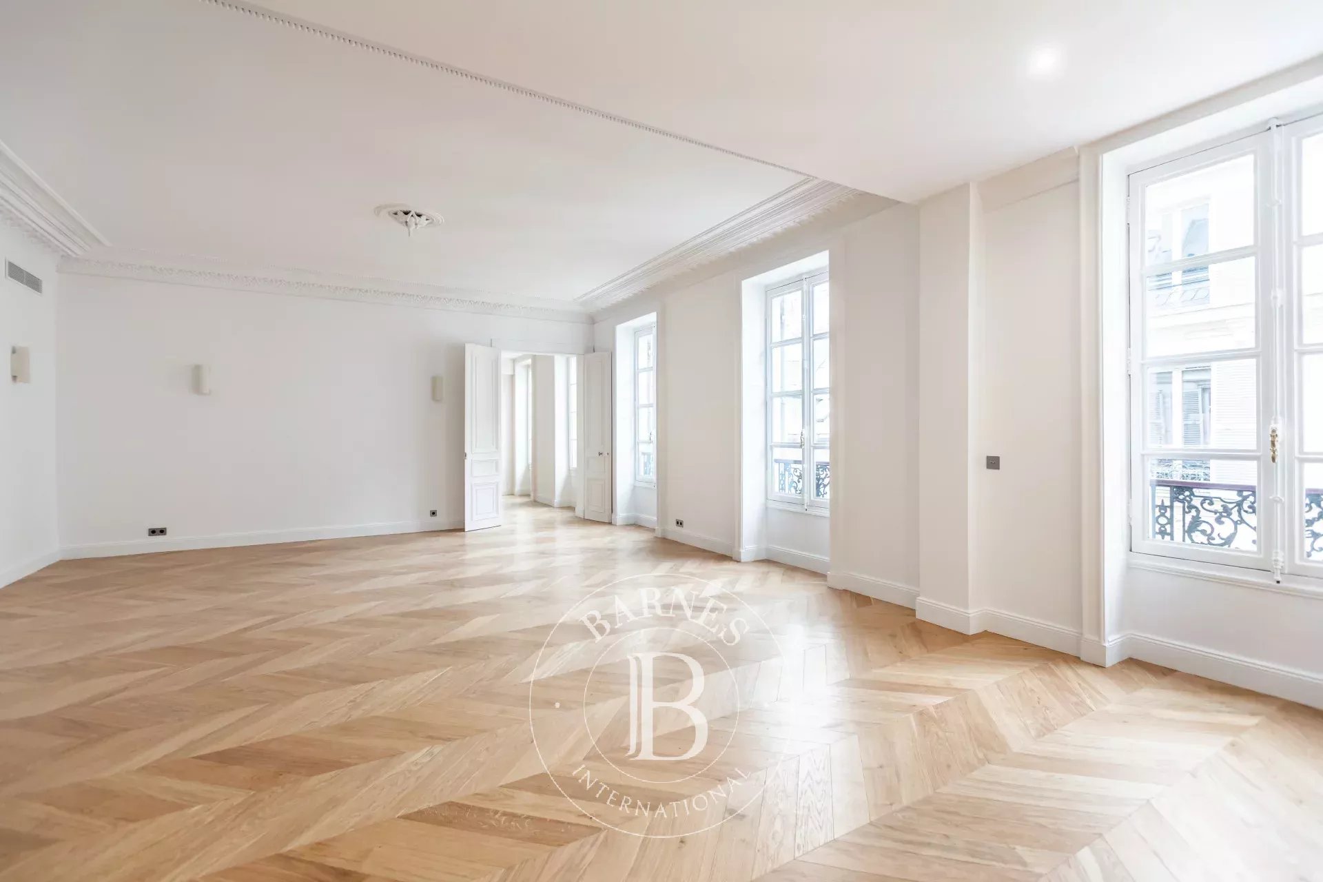 Daire Paris 8ème - picture 26