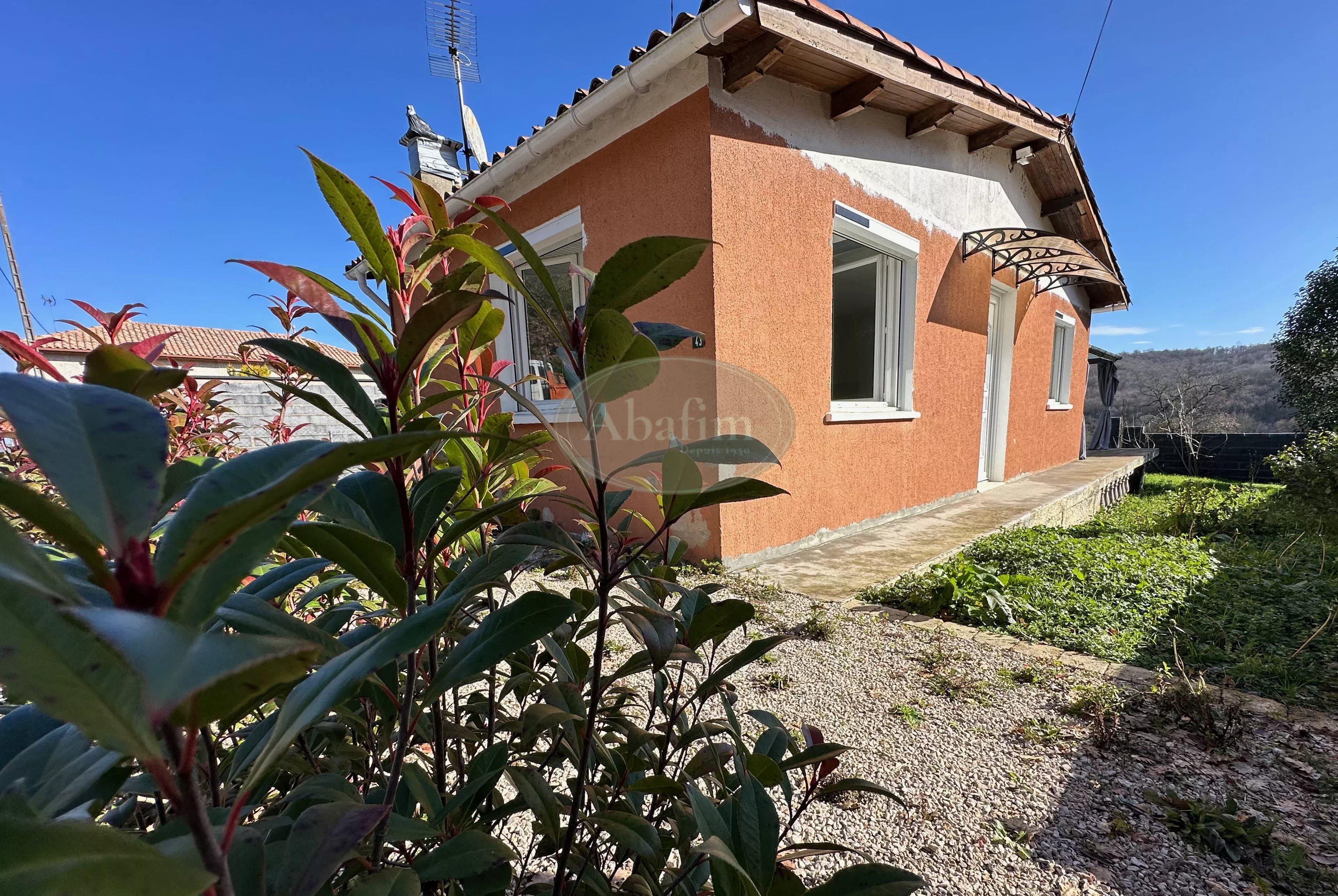 Adorable renovated bungalow