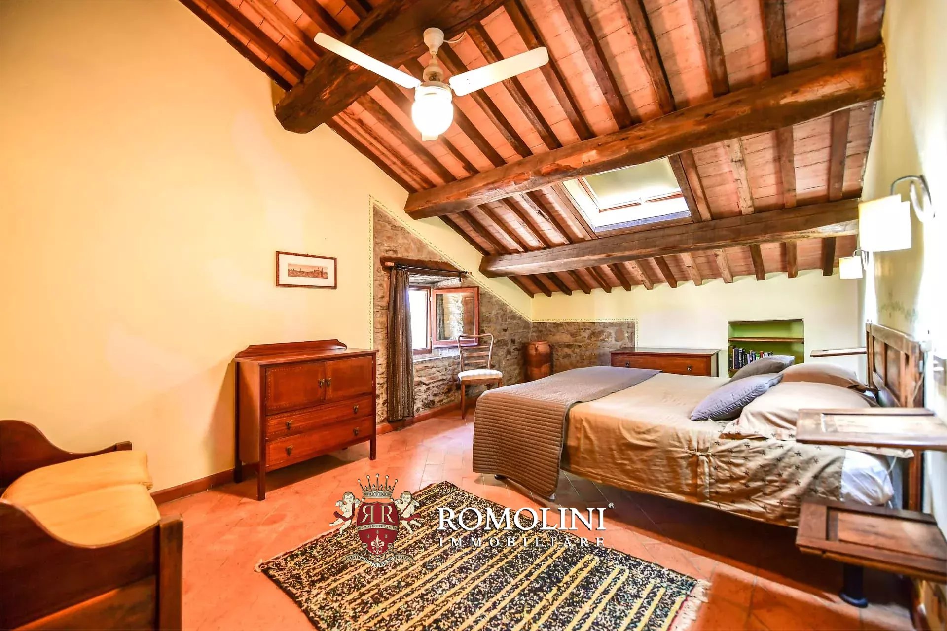 8 Bedroom Villa/Townhouse's Image 43