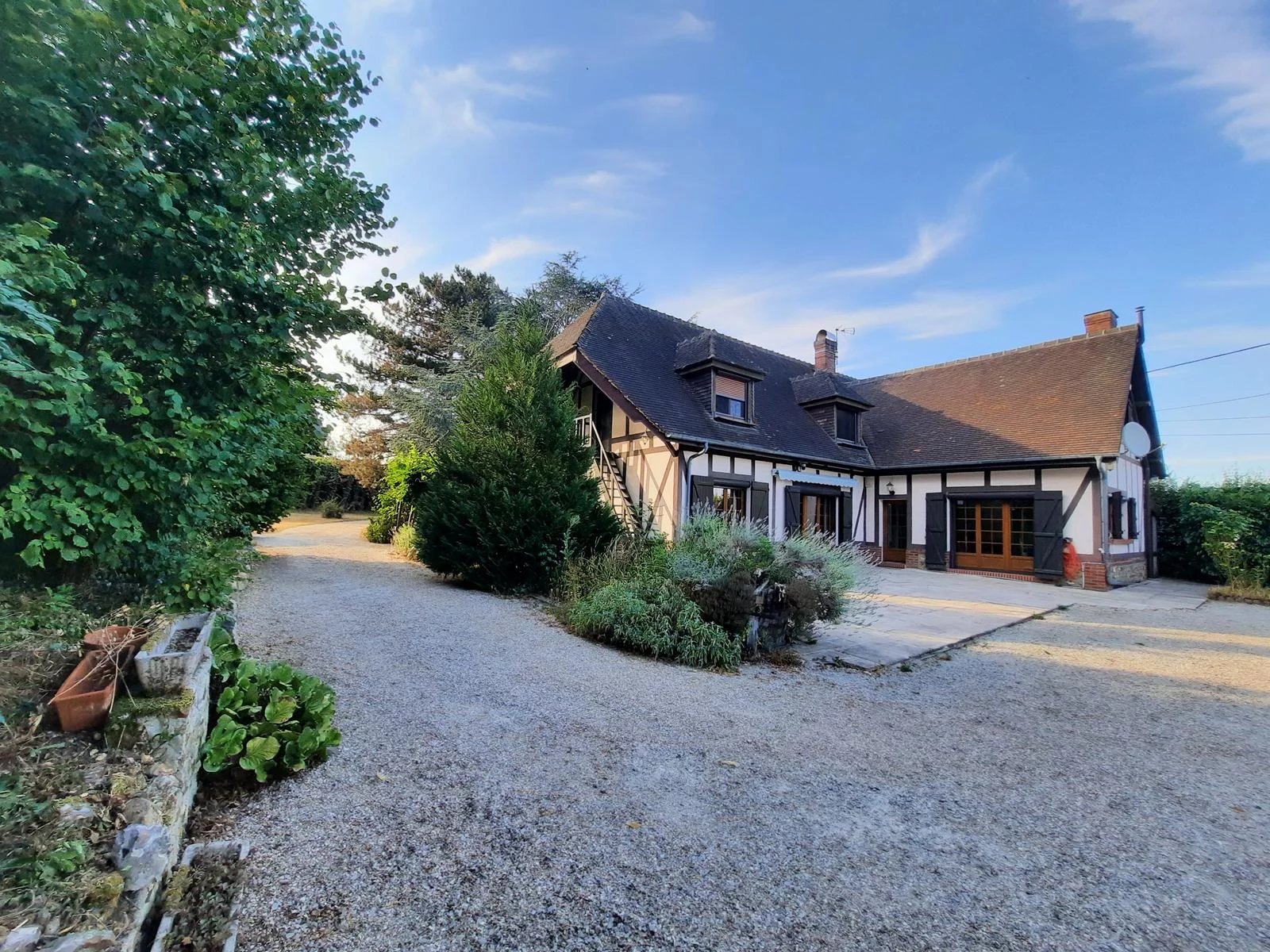 Agence immobilière de AGENCE DE LA BARRE EN OUCHE