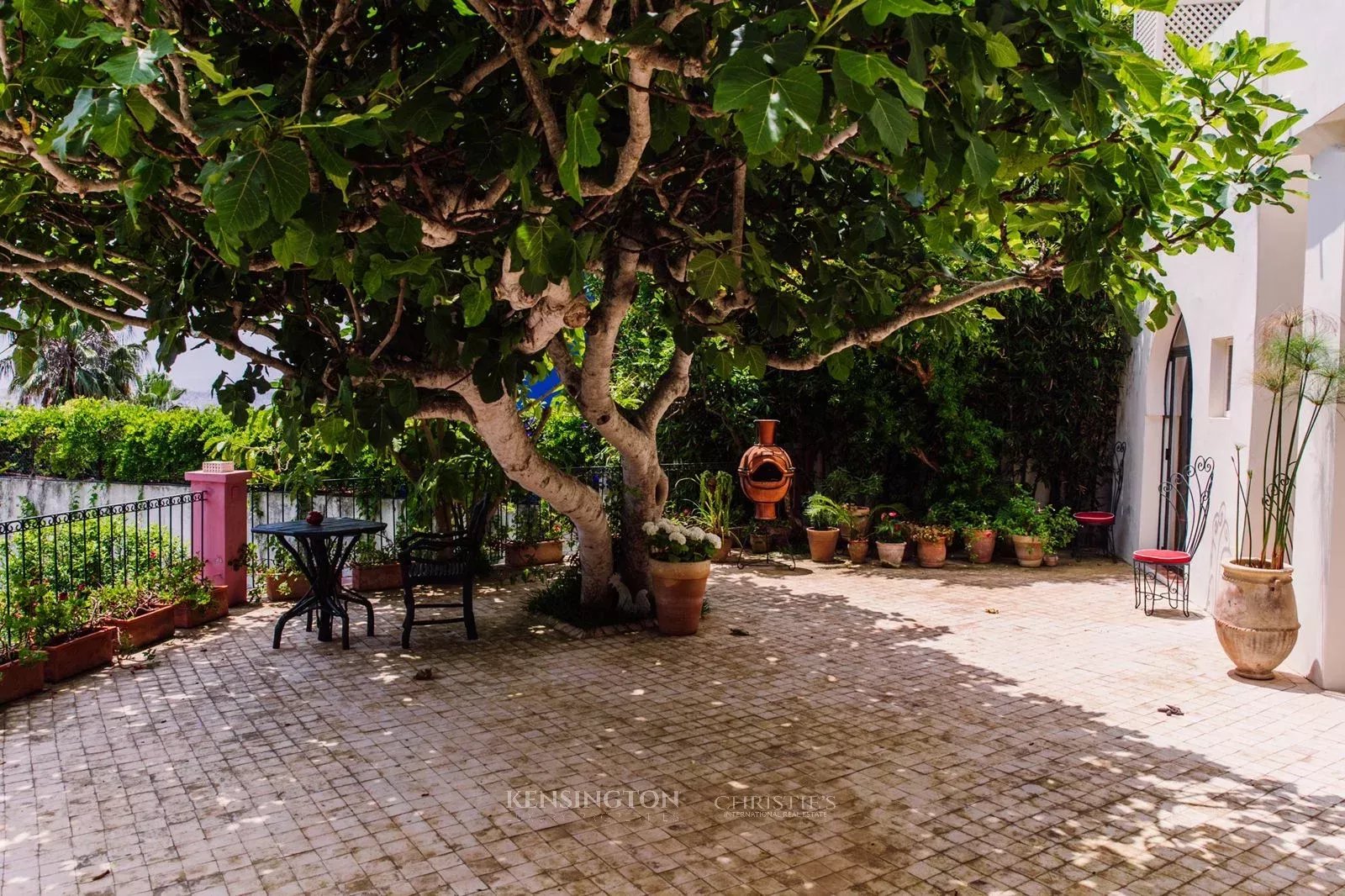 6 Bedroom Villa/Townhouse's Image 17