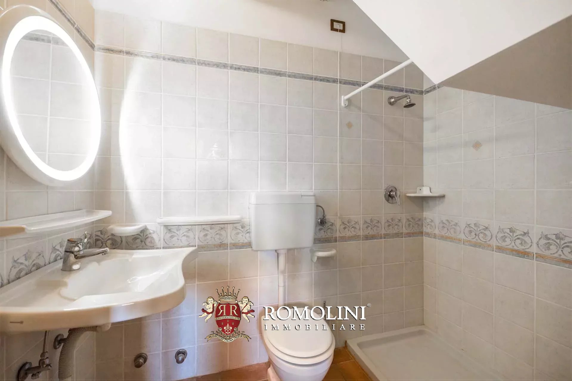 11 Bedroom Villa/Townhouse's Image 39
