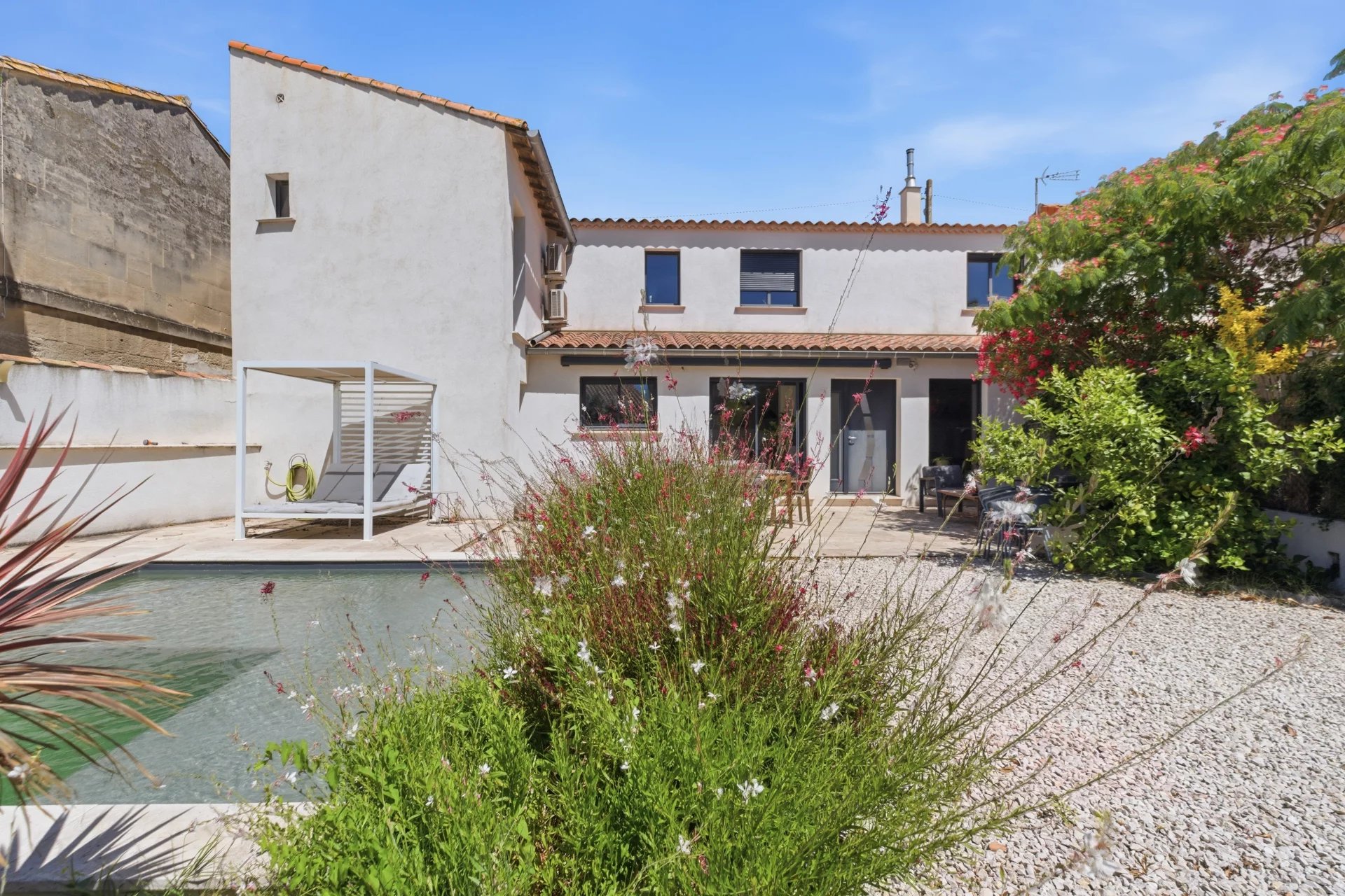 Maison de ville avec jardin et piscine quartier Mouleyres