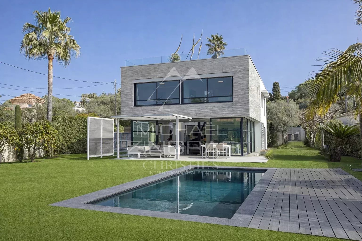 5 Bedroom Villa/Townhouse's Image 7