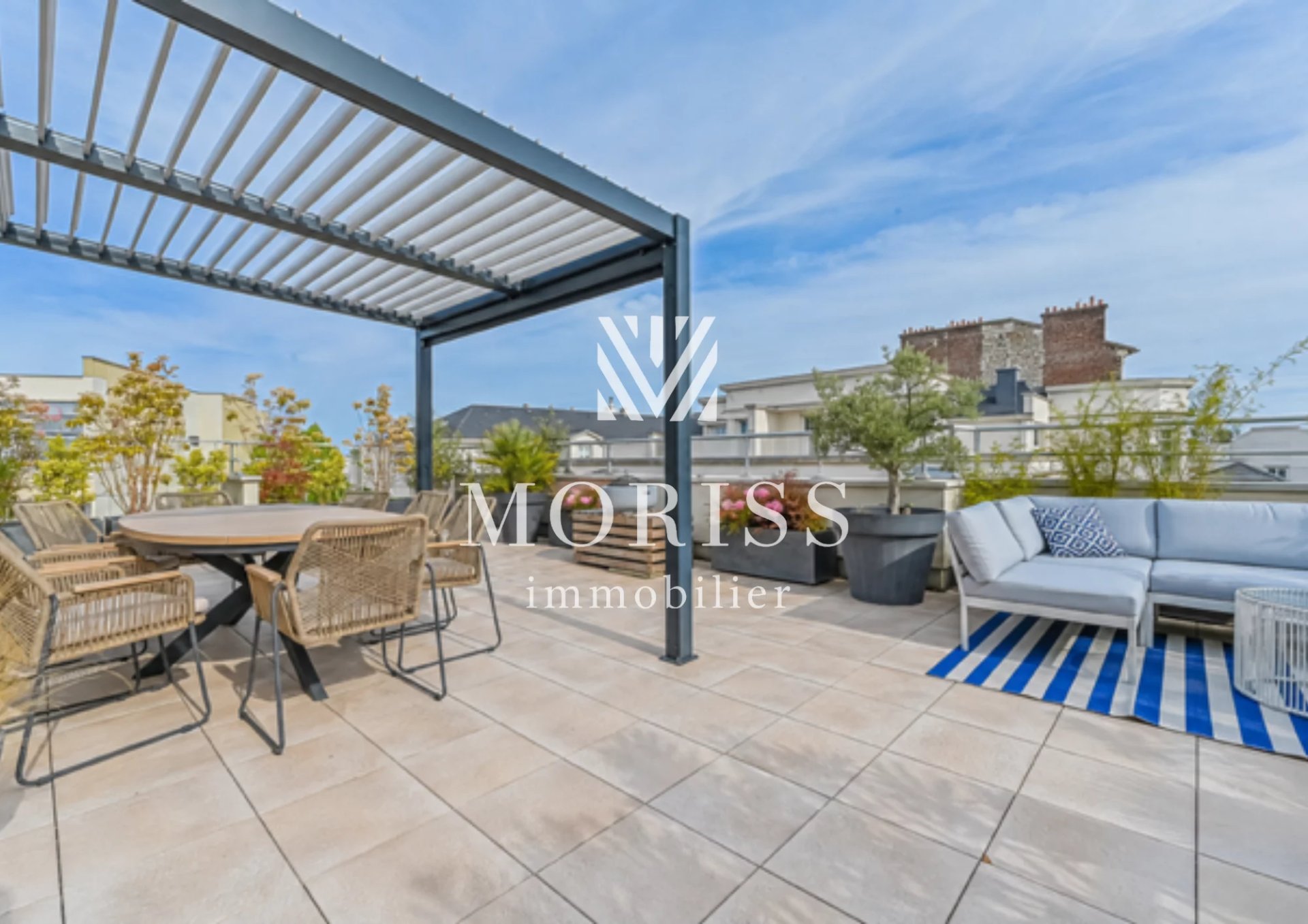 Le Perreux-sur-Marne - Appartement de 6 pièces de 155m² - Image Array
