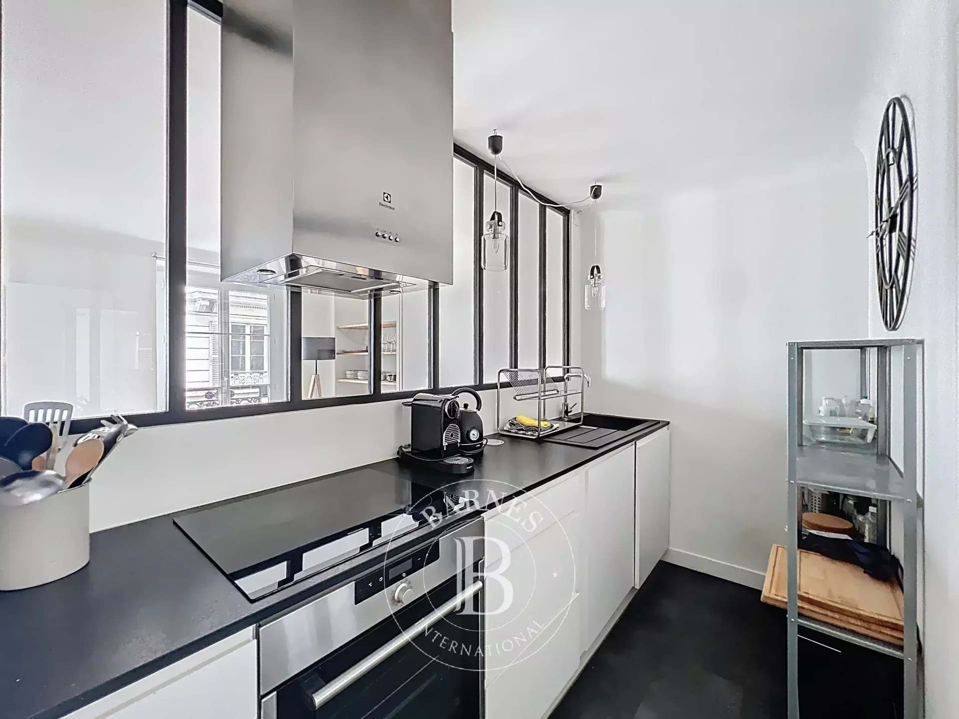 Daire Paris 8ème - picture 5