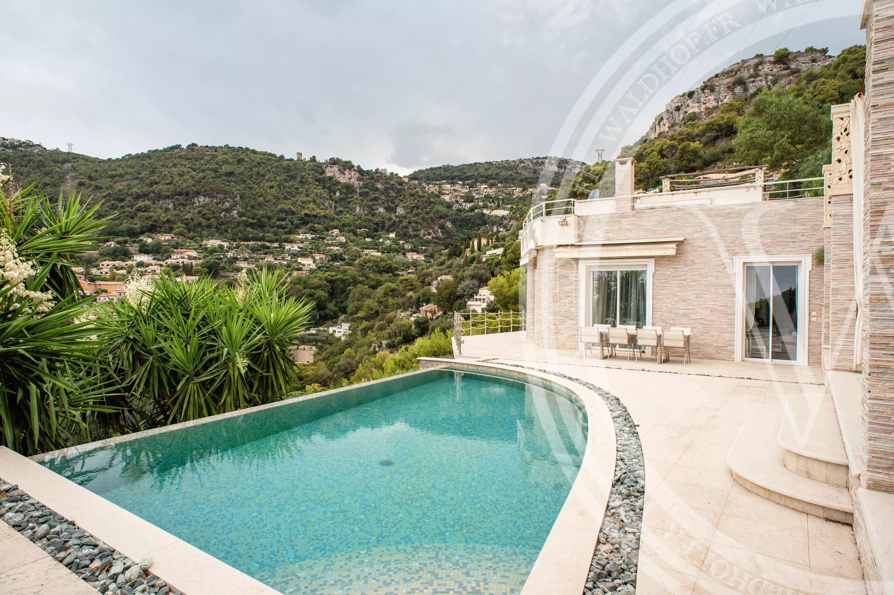 Magnifique Villa à quelques minutes de Monaco