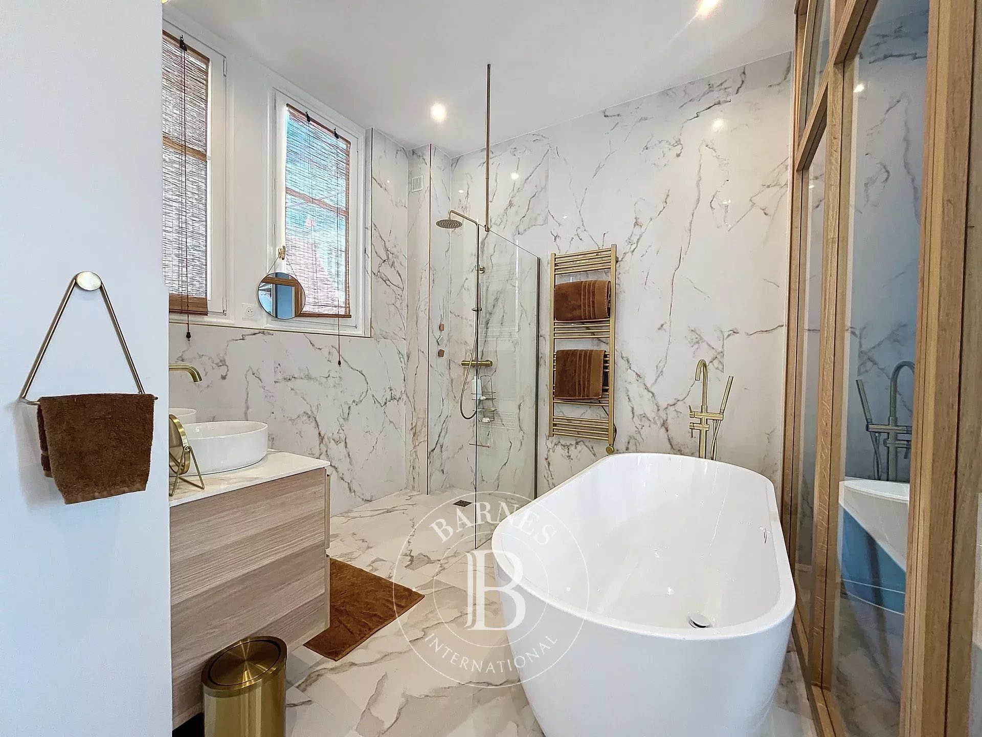 Daire Paris 10ème - picture 5