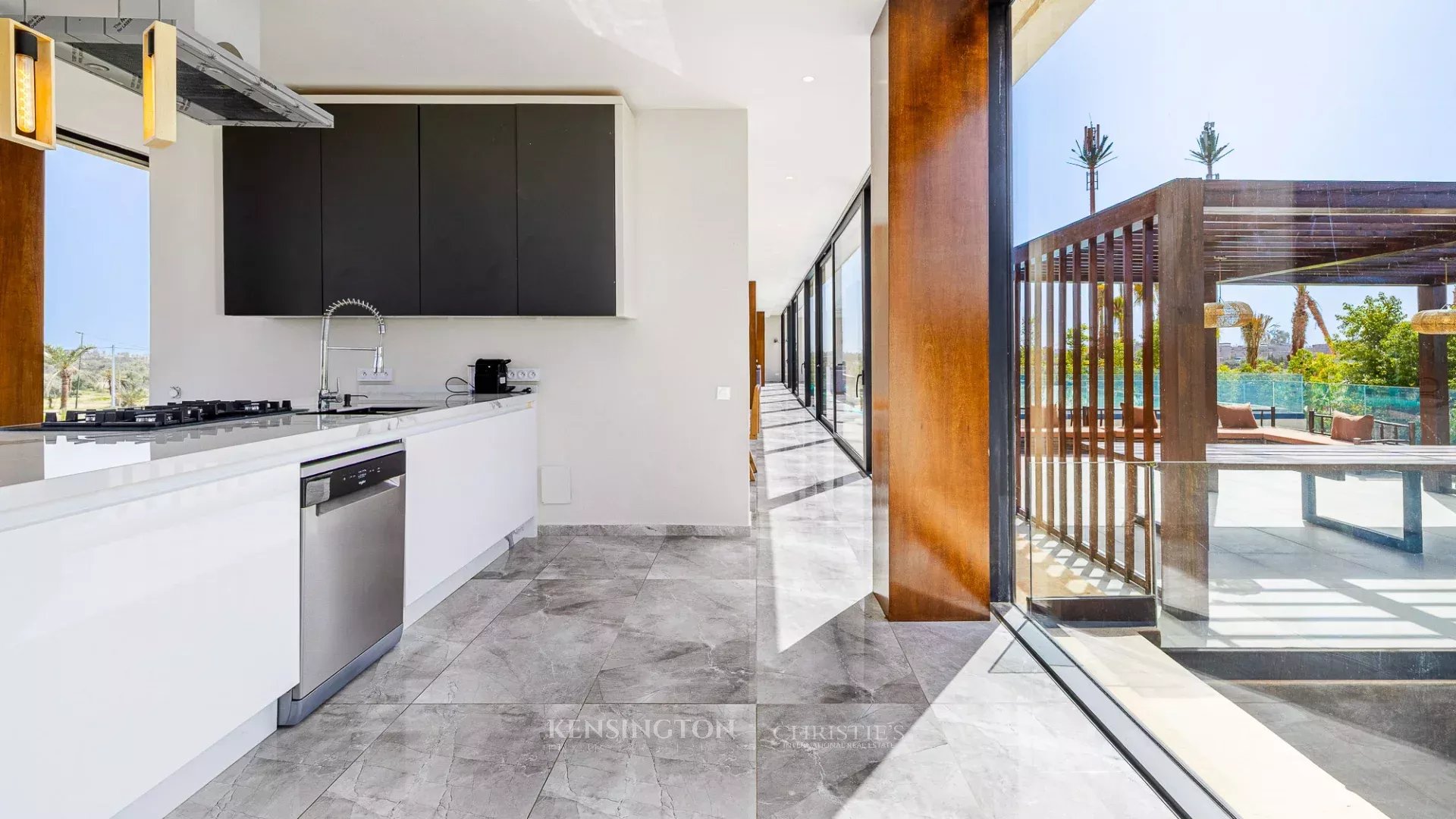 5 Bedroom Villa/Townhouse's Image 36