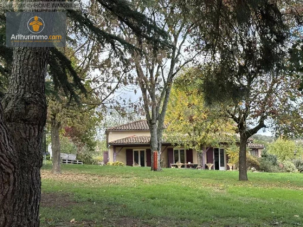 Corps de ferme sur terrain de 10252 m²