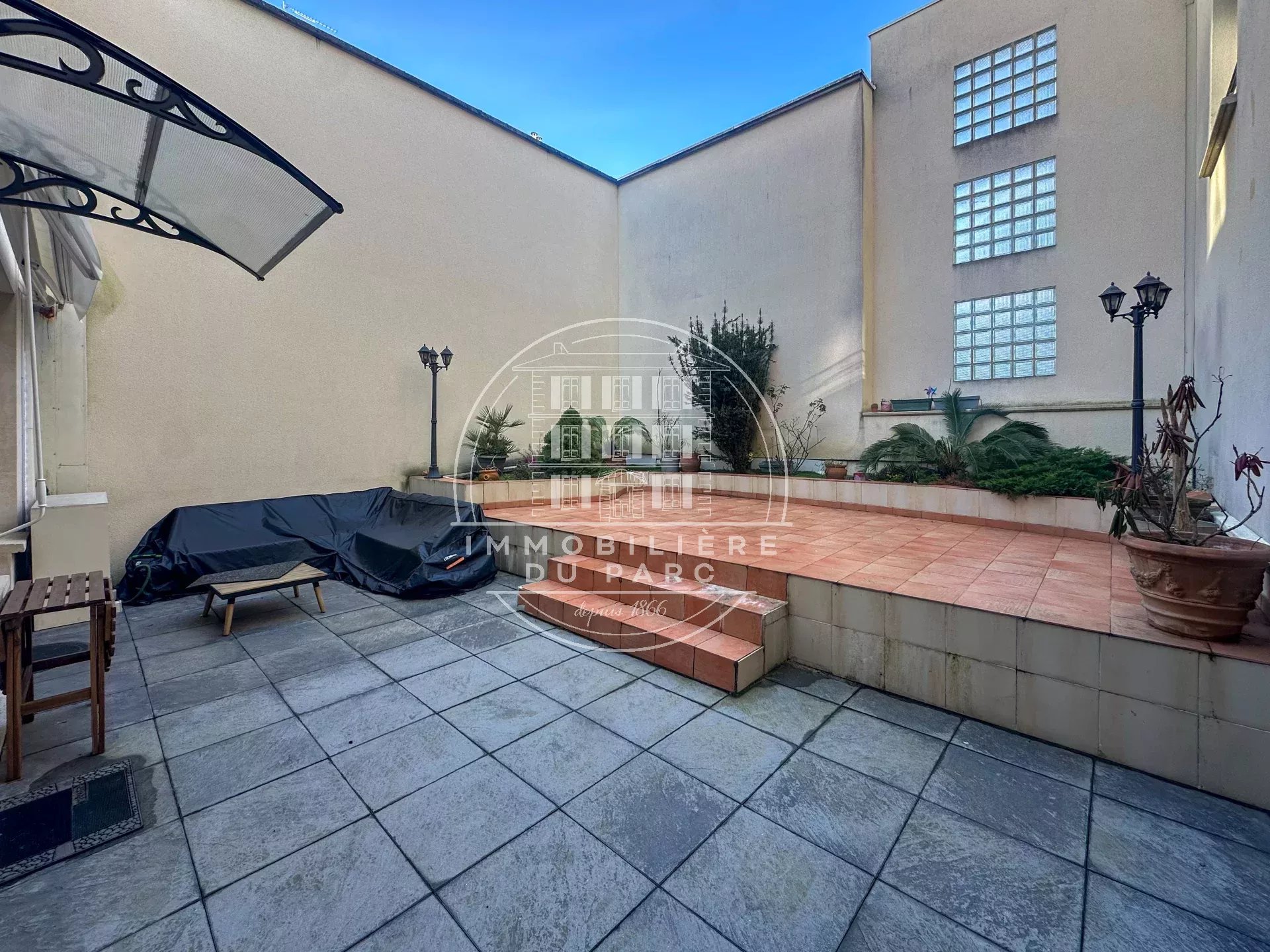 Agence immobilière de 