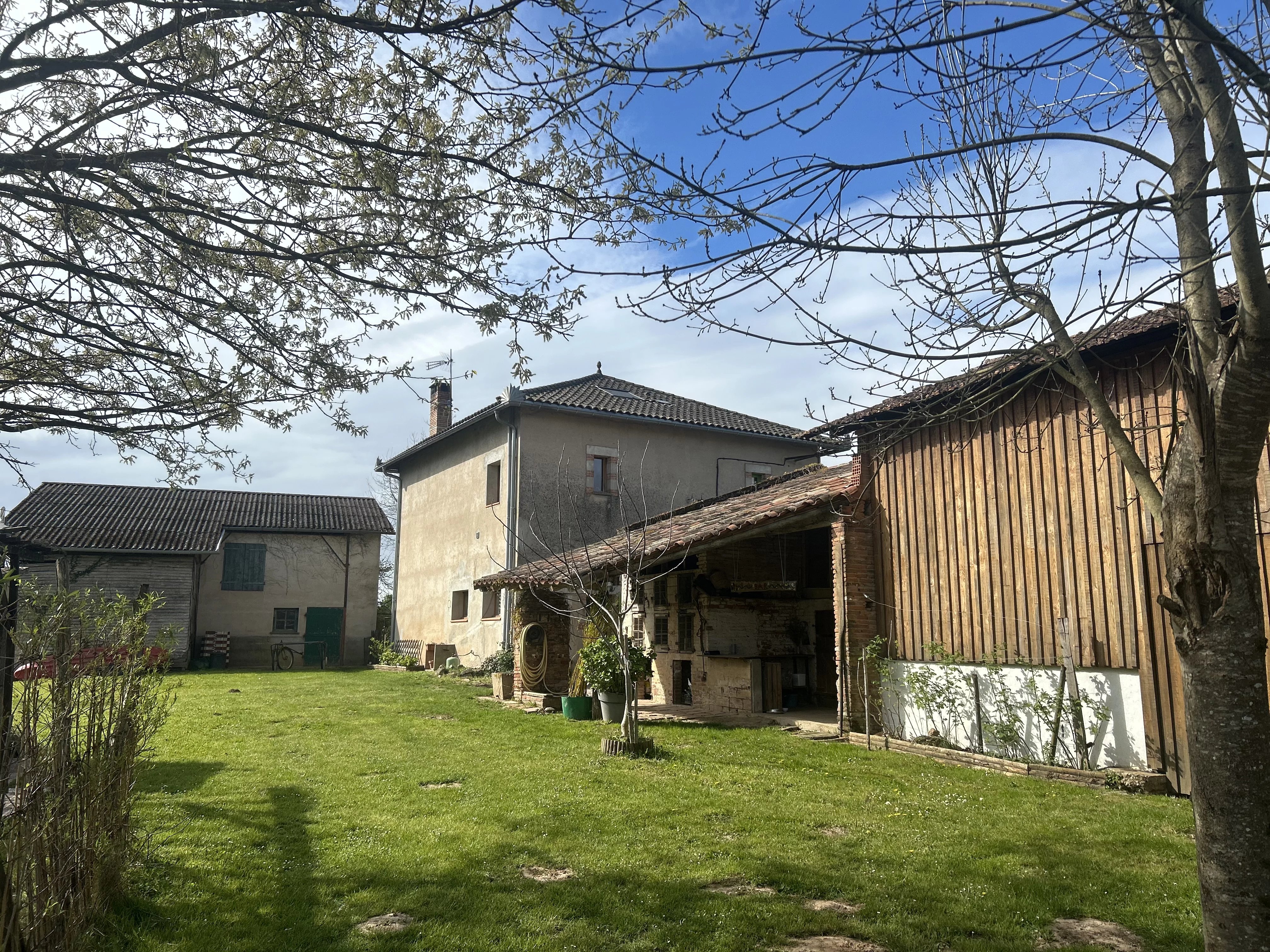 House in Moissac - view 1