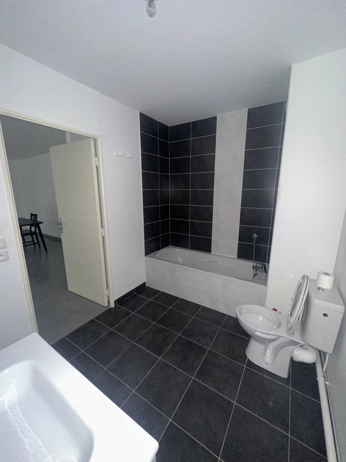 86198182 Location Frans