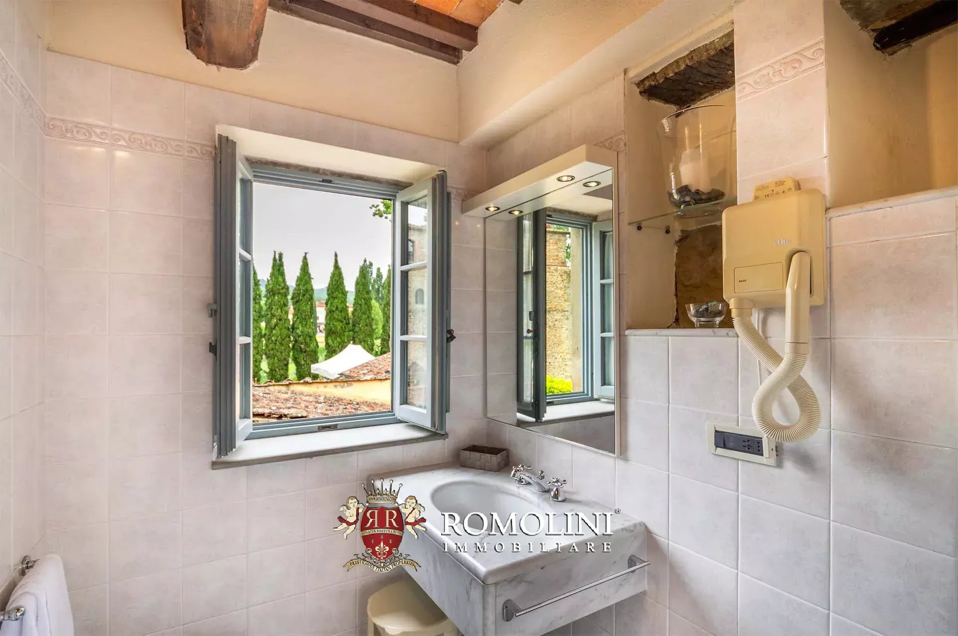 16 Bedroom Villa/Townhouse's Image 39