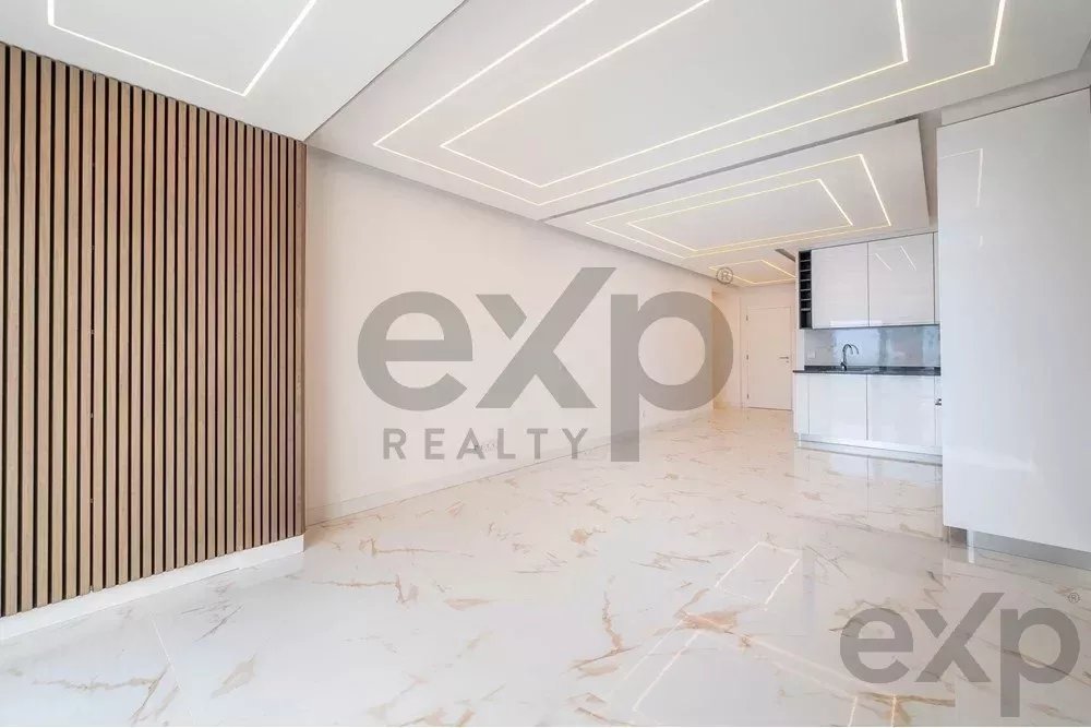 Modern 2-Bedroom Beachfront Apartment in Quarteira 85948404 image 13