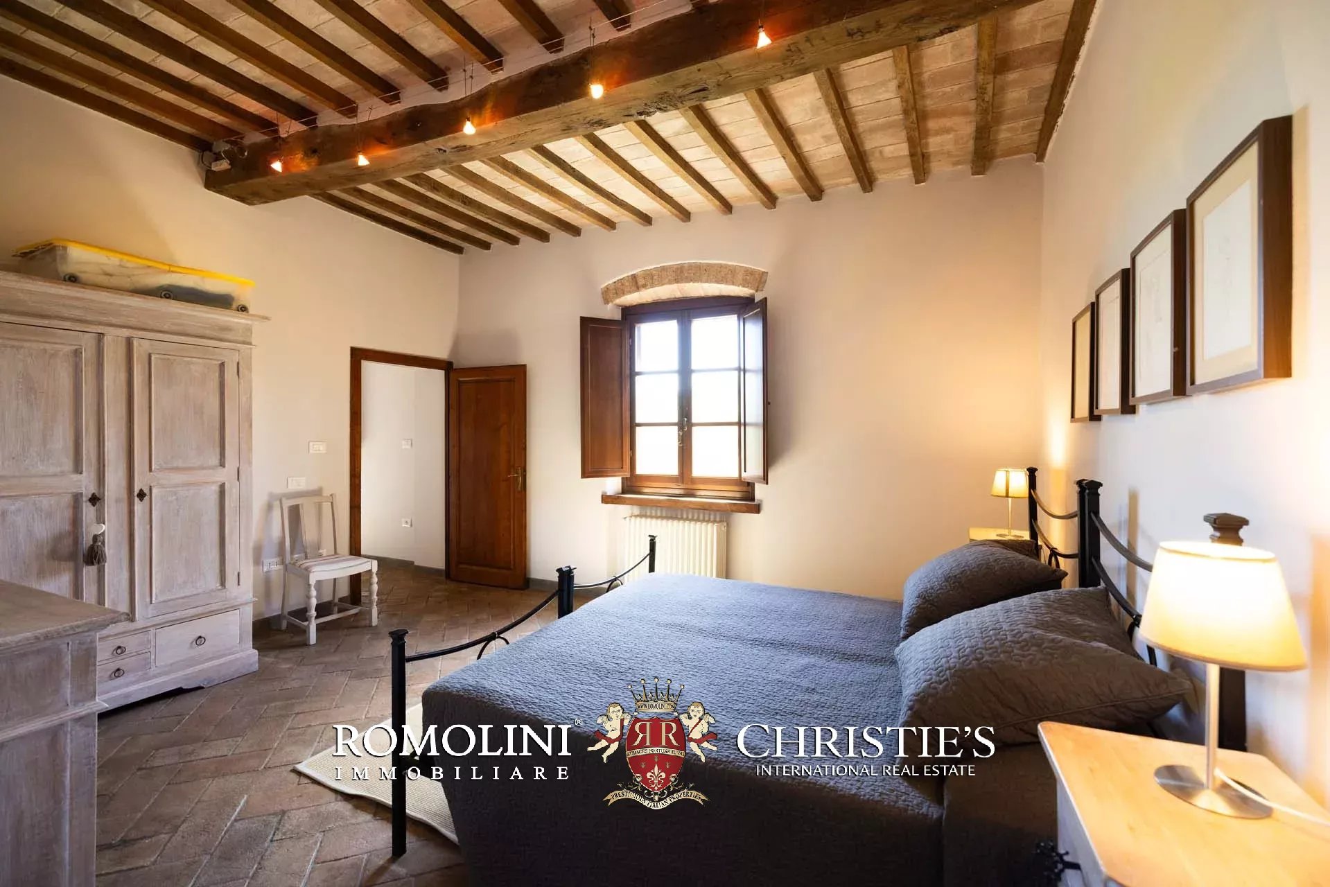 9 Bedroom Villa/Townhouse's Image 66