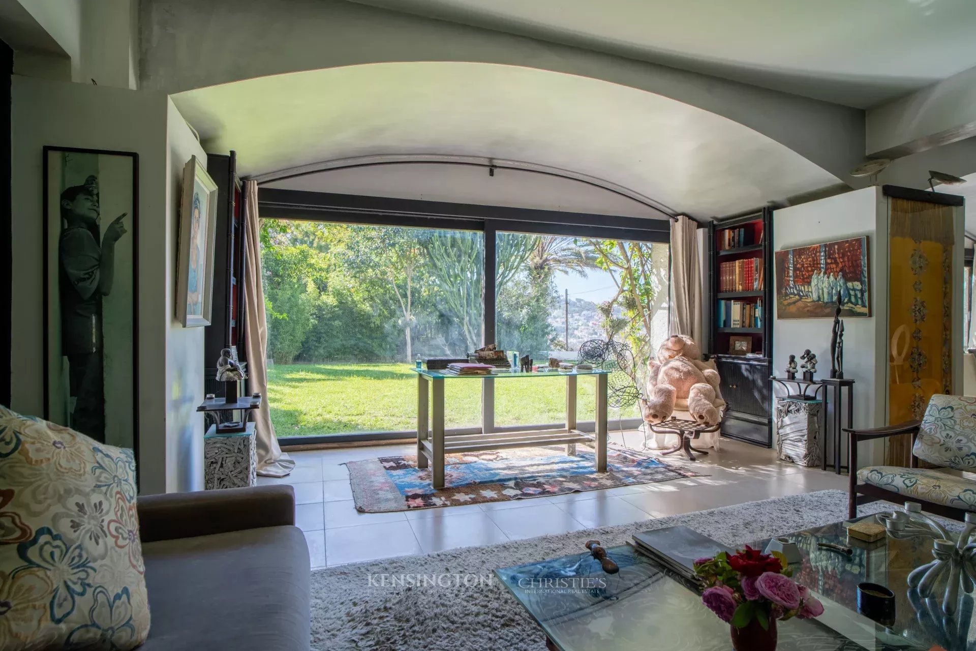 6 Bedroom Villa/Townhouse's Image 40